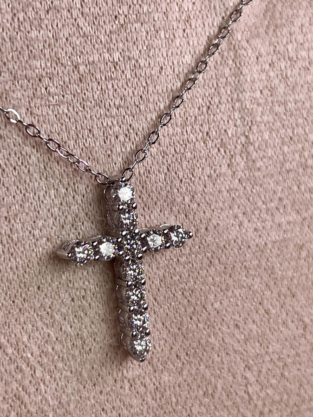 Other GRA Certified Moissanite DIAMOND CROSS PENDANT NECKLACE!! Size ONE SIZE - 7 Thumbnail