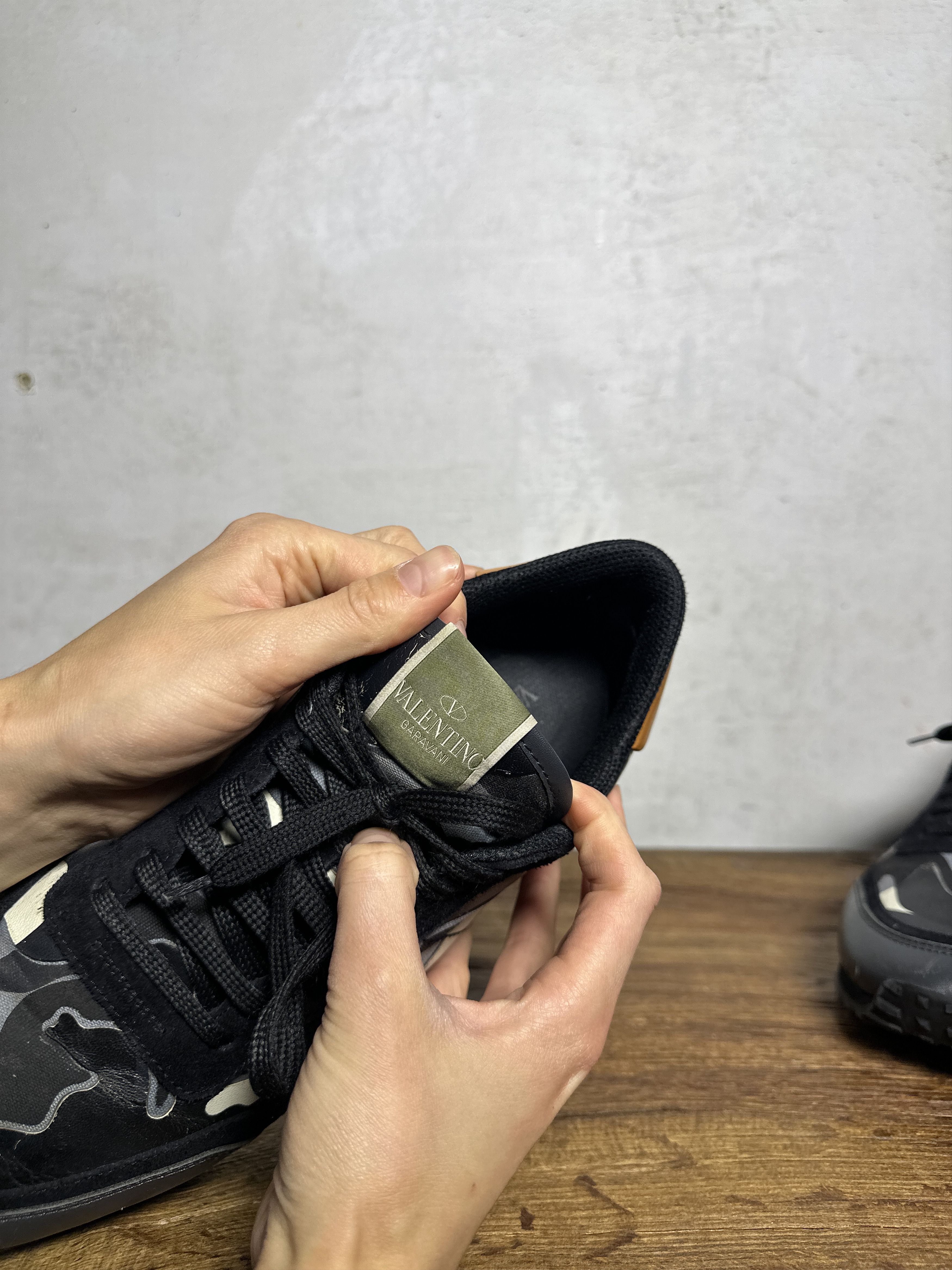 Valentino Valentino Black Canvas Leather Rockrunner Low Top Sneakers Size US 10.5 / EU 43-44 - 7 Thumbnail