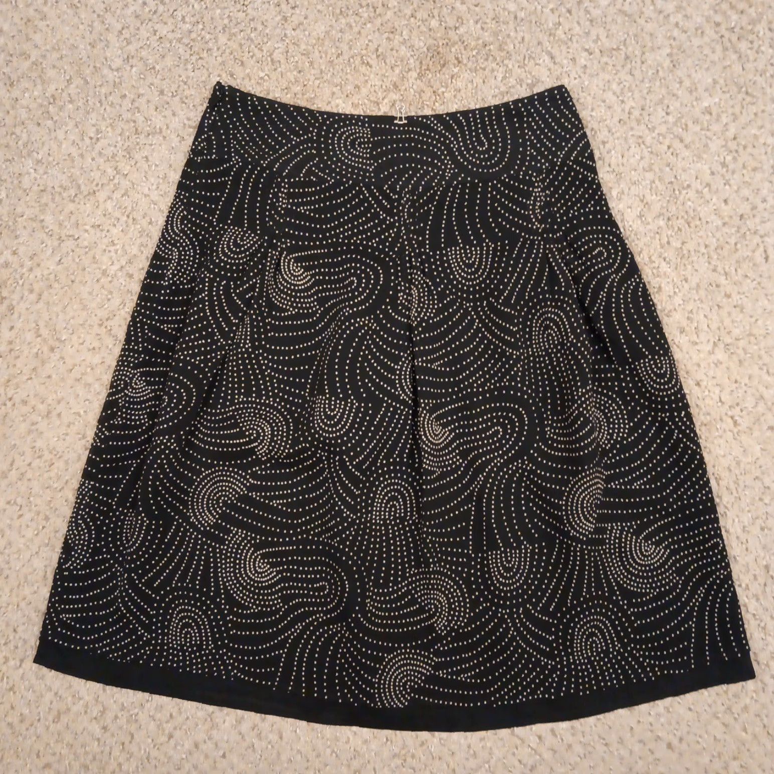 Geoffrey Beene Geoffrey Beene Skirt Women Knee Length A-Line Black Geometric Pleated Lined Size 4 Size 27" / US 4 / IT 40 - 6 Thumbnail