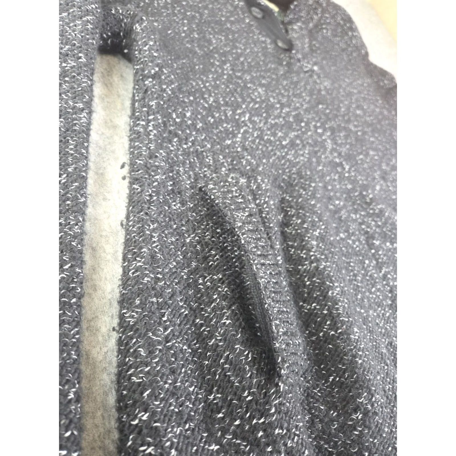 Roots New title: ROOTS CANADA WOOL KNIT SWEATER LARGE MOCK NECK BUTTON PULLOVER Size L / US 10 / IT 46 - 3 Thumbnail