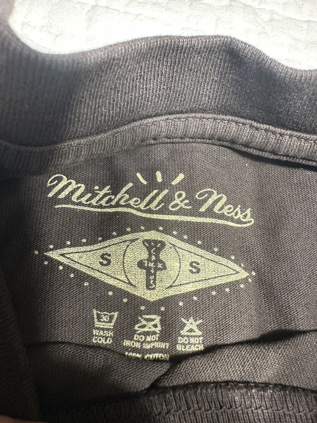 Mitchell & Ness × Travis Scott TRAVIS SCOTT OKLAHOMA COLLAB TEE/ MITCHELL AND NESS M RARE Size US S / EU 44-46 / 1 - 4 Thumbnail