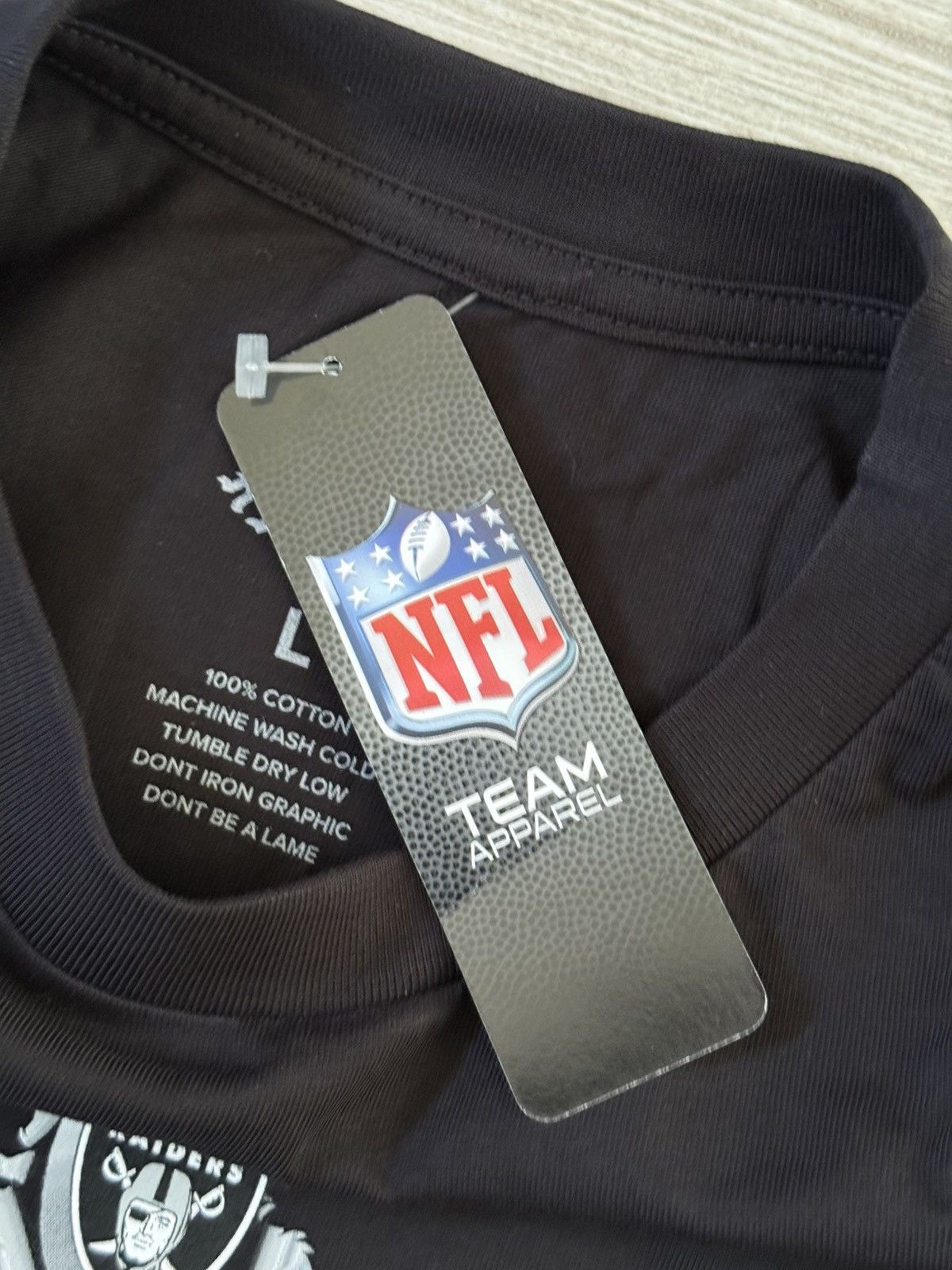 Born X Raised × NFL BORN X RAISED Las Vegas Raiders Pop Out Rocker Tee Sz Large Size US L / EU 52-54 / 3 - 4 Thumbnail