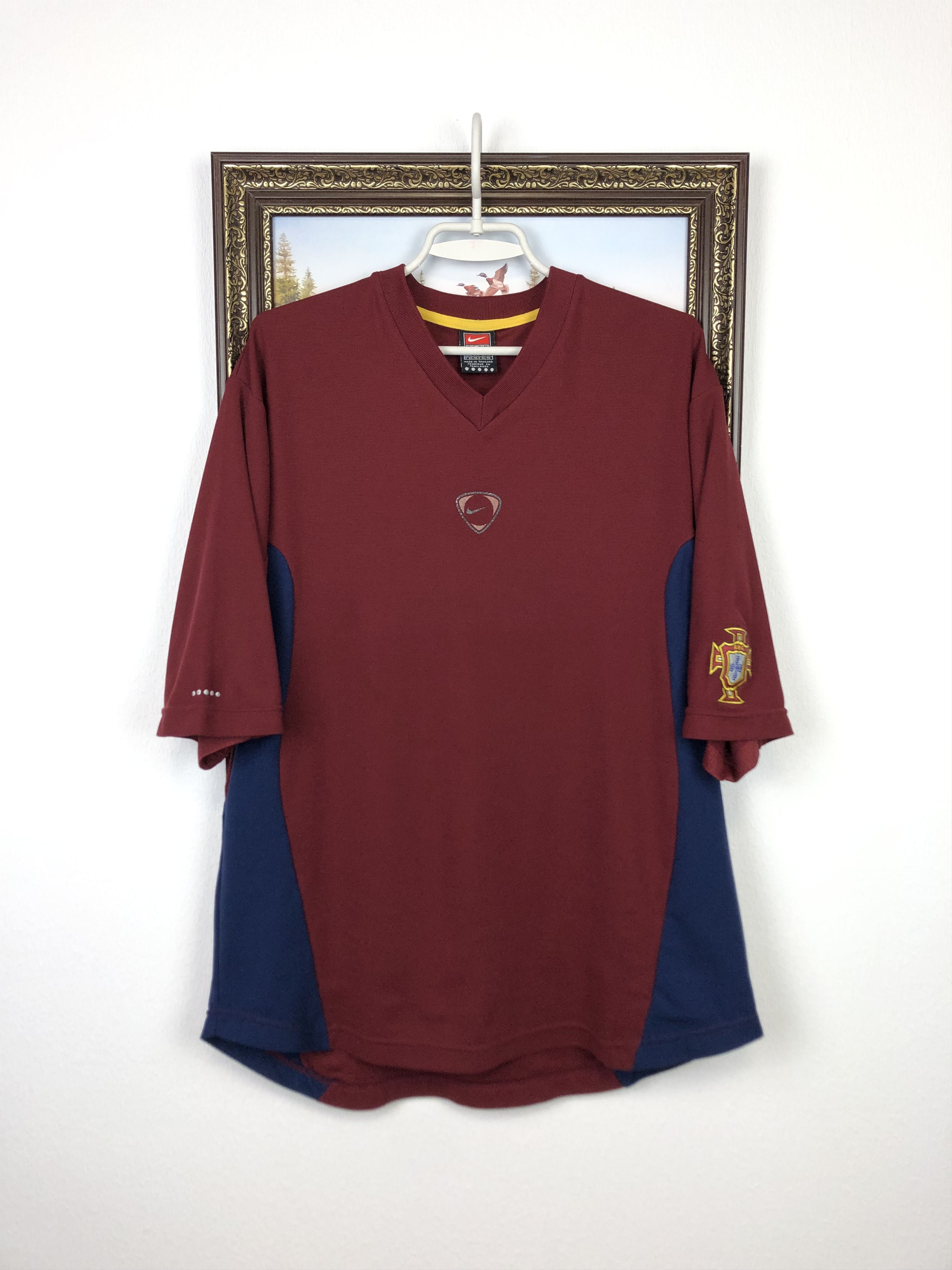 Nike Vintage Nike Portugal Football Shirt Soccer National Tee Size US L / EU 52-54 / 3 - 1 Thumbnail