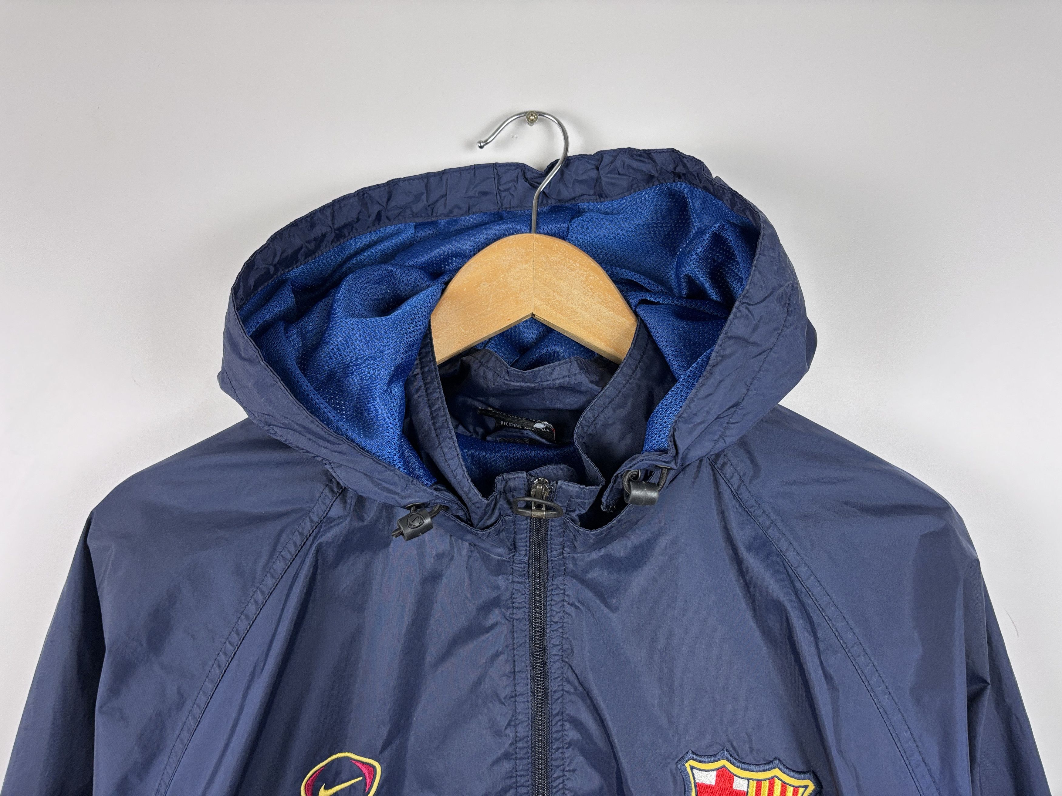 Nike × Vintage Vintage 00s Nike Team FC Barcelona Light Jacket Windbreaker Size US XL / EU 56 / 4 - 2 Thumbnail