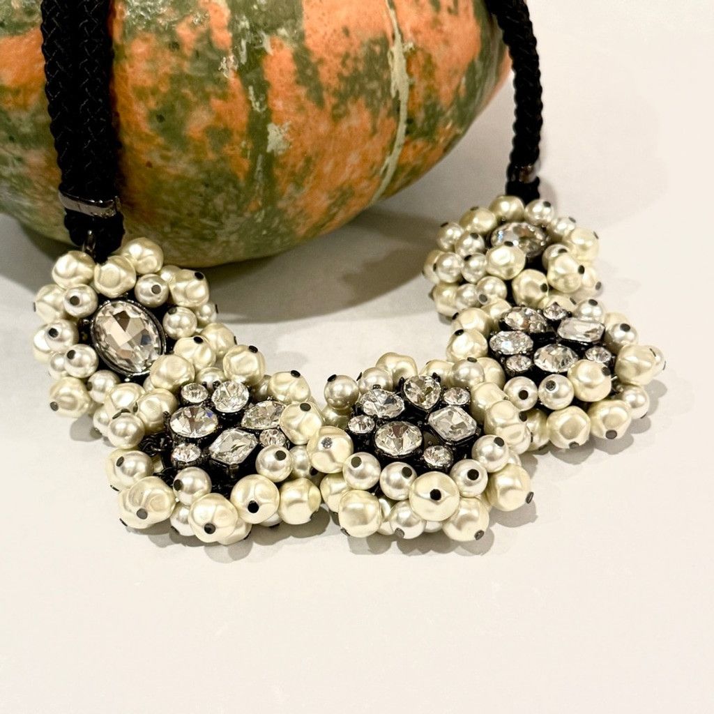 Chicos CHICO’S Pearl & Crystal Cluster Statement Necklace | NWOT Size ONE SIZE - 5 Thumbnail