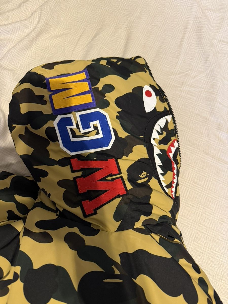 Bape A bathing ape BAPE shark camo down puffer jacket Size US L / EU 52-54 / 3 - 2 Thumbnail