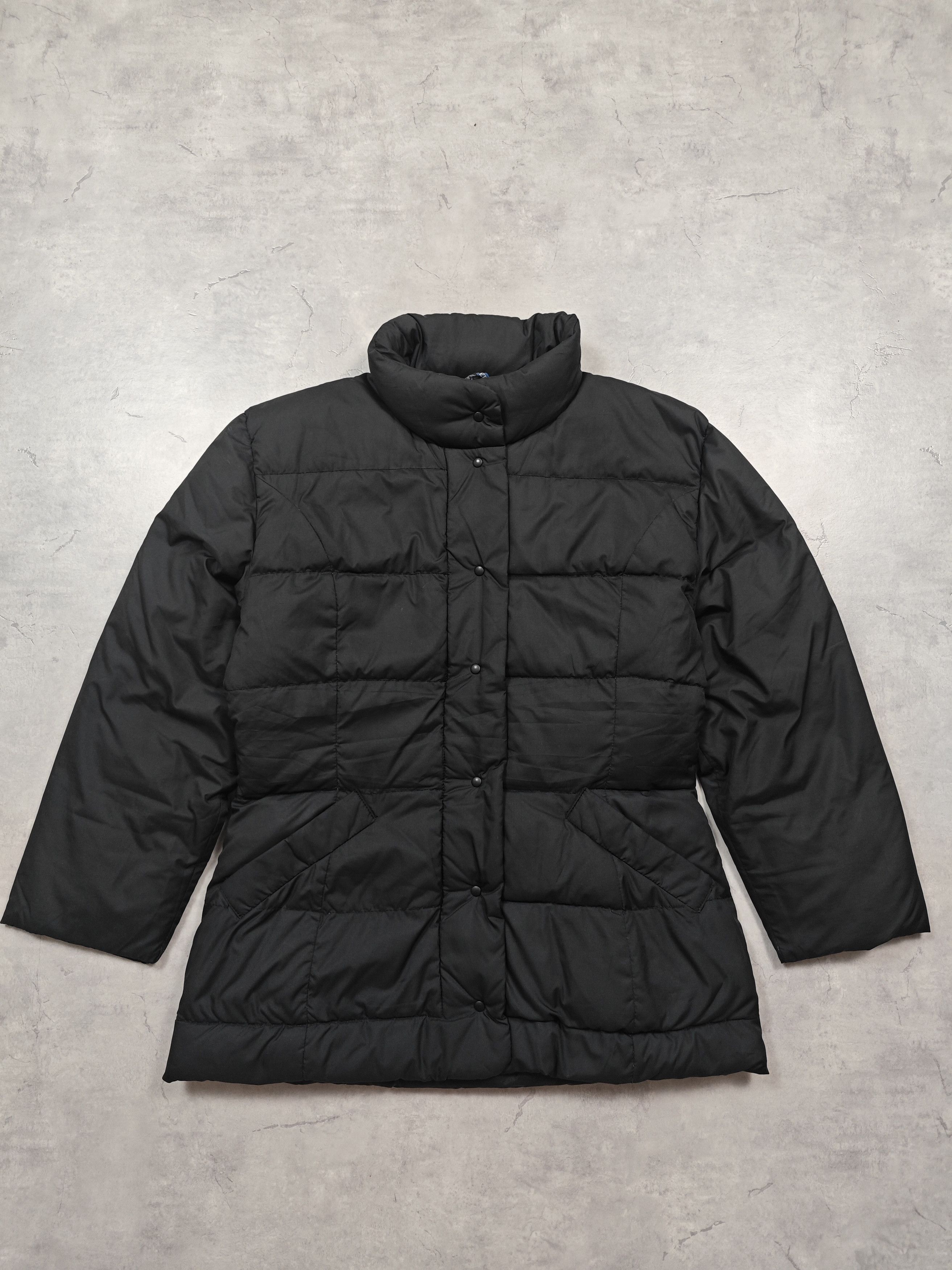 Moncler Moncler Vintage Down Jacket Size M / US 6-8 / IT 42-44 - 1 Thumbnail