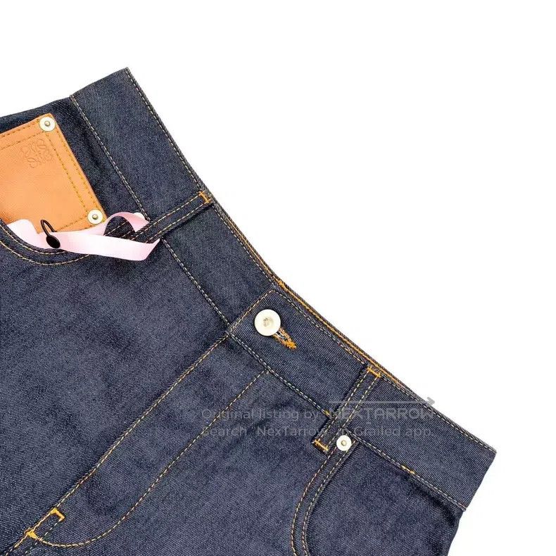 Loewe Loewe Cotton dark blue leather patch logo denim shorts Size 24" / US 00 / IT 34 - 3 Thumbnail