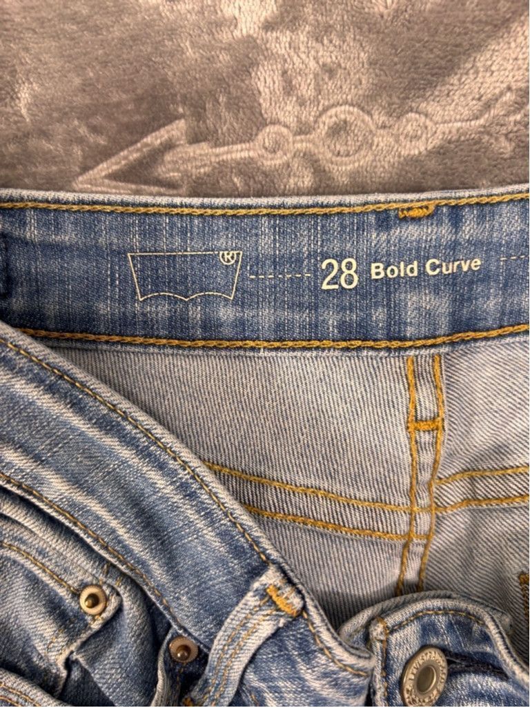 Levi's Women's Levi's Bold Curve Mid-Rise Skinny Jeans Size 28 Blue Size 28" / US 6 / IT 42 - 8 Thumbnail