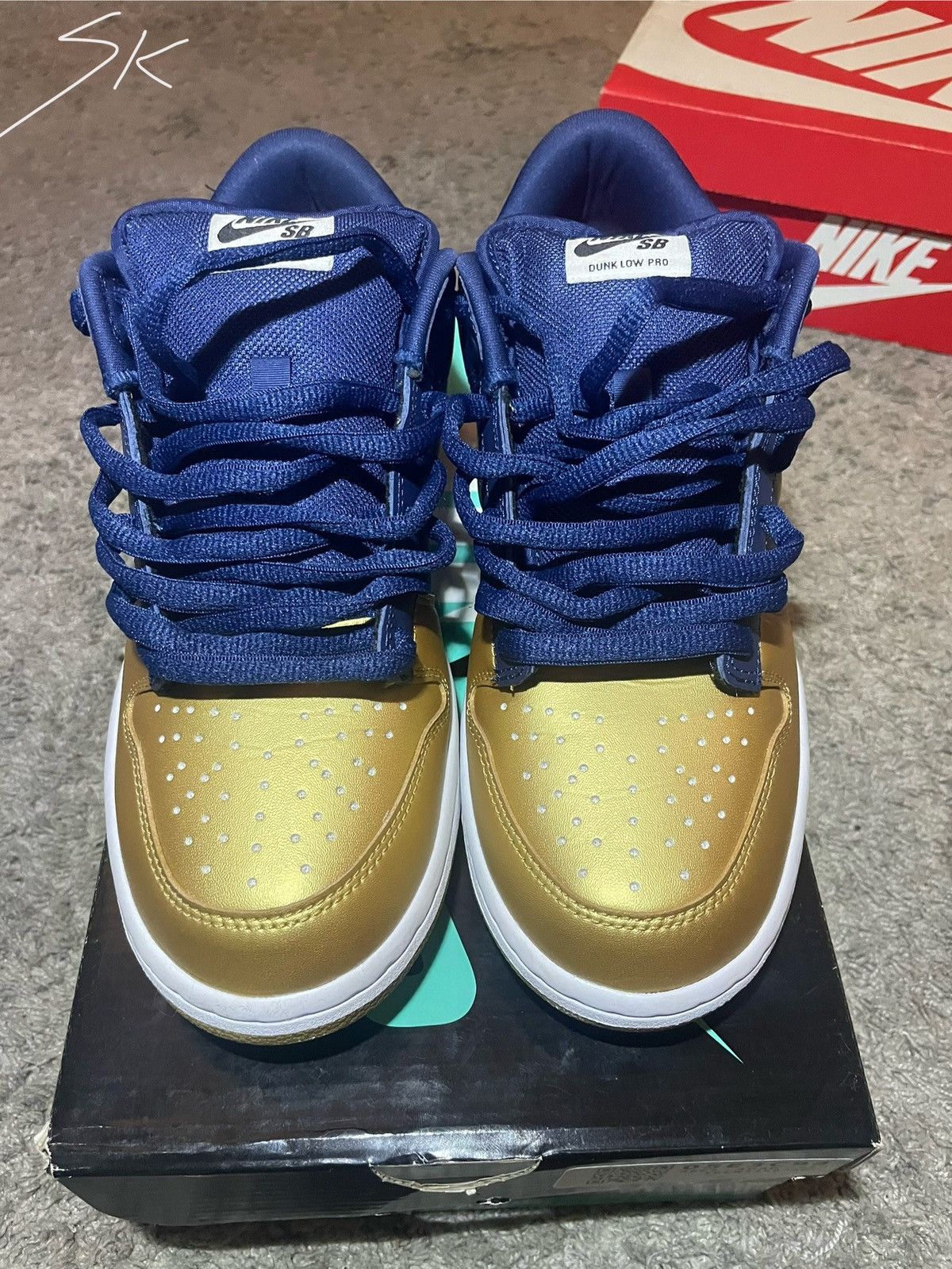 Nike Nike SB Dunk Low Supreme Jewel Swoosh Gold Size US 9 / EU 42 - 6 Thumbnail