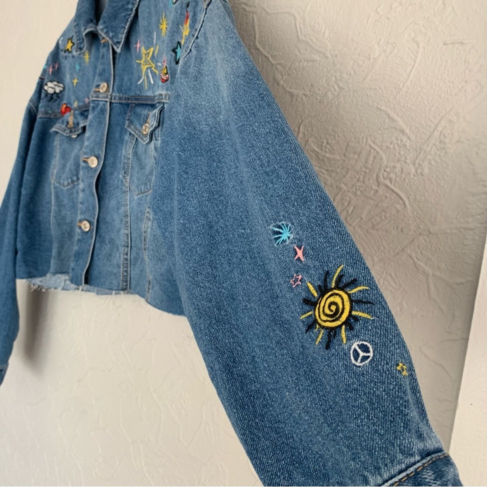 Forever 21 WOMENS JUNIORS FOREVER 21 CROP JEAN JACKET PATCHWORK NICE Size M / US 6-8 / IT 42-44 - 3 Thumbnail