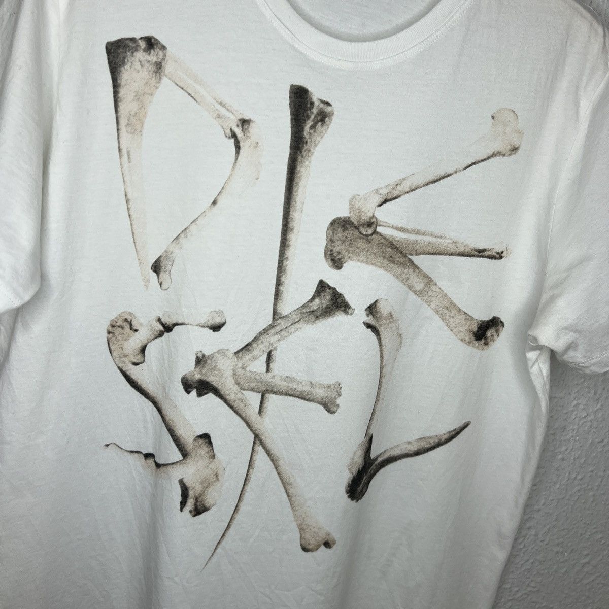 Diesel Vintage Diesel bones big logo tee tshirt 90’s Size US L / EU 52-54 / 3 - 4 Thumbnail