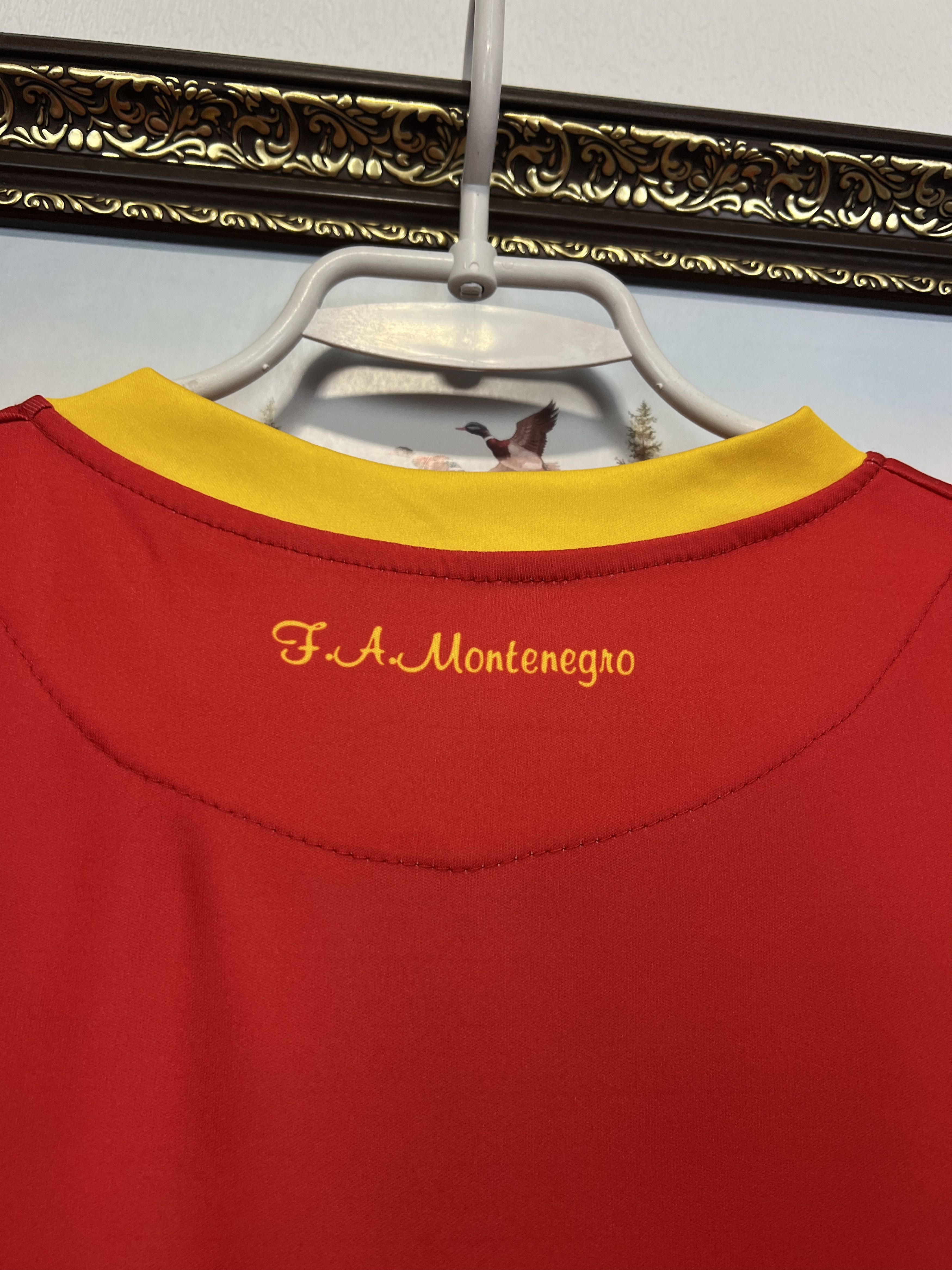 Vintage Montenegro Home football shirt Soccer National Jersey Trikot Size US M / EU 48-50 / 2 - 11 Thumbnail
