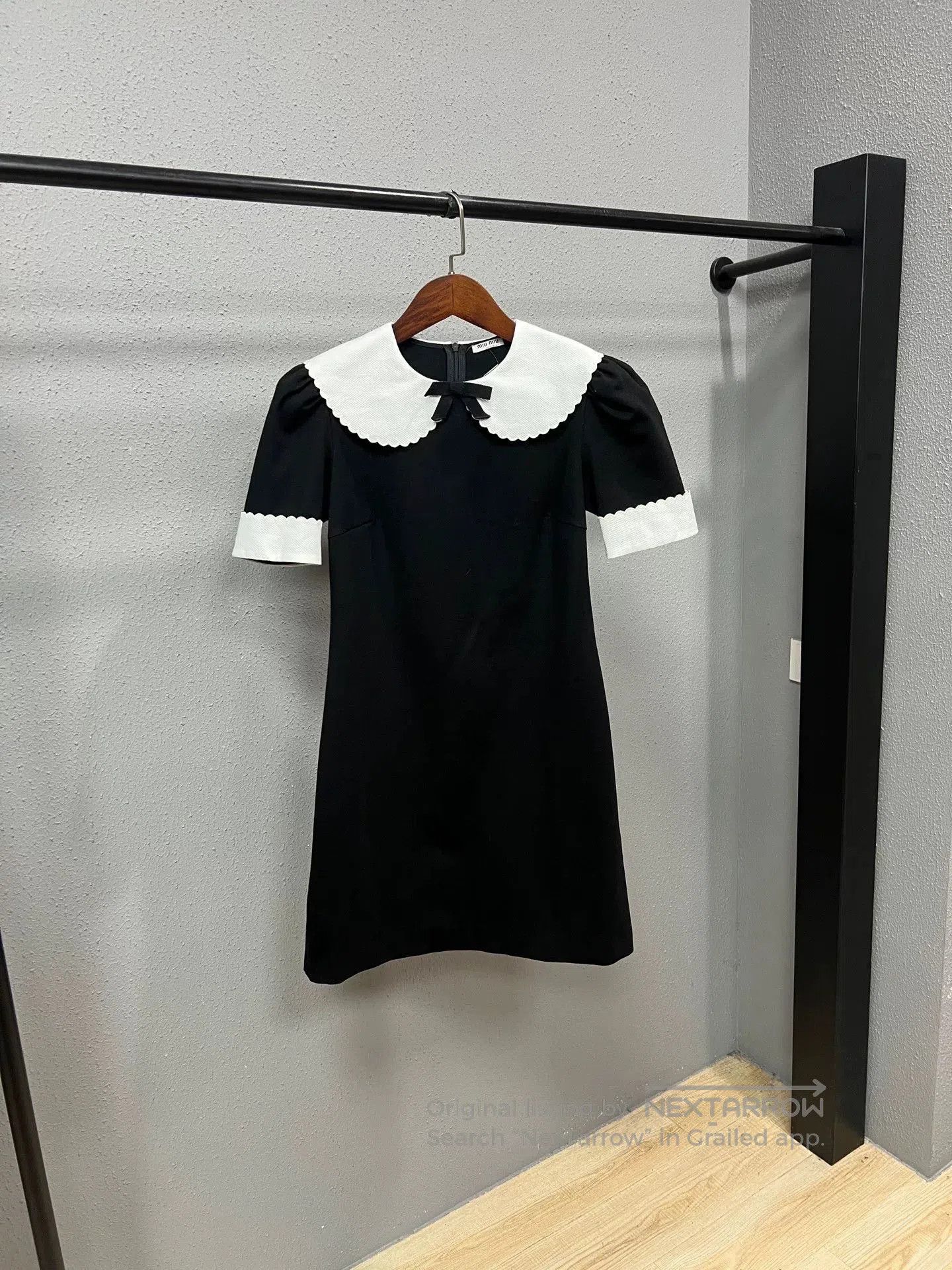 Miu Miu miu miu black and white collar dress. Size M / US 6-8 / IT 42-44 - 1 Thumbnail