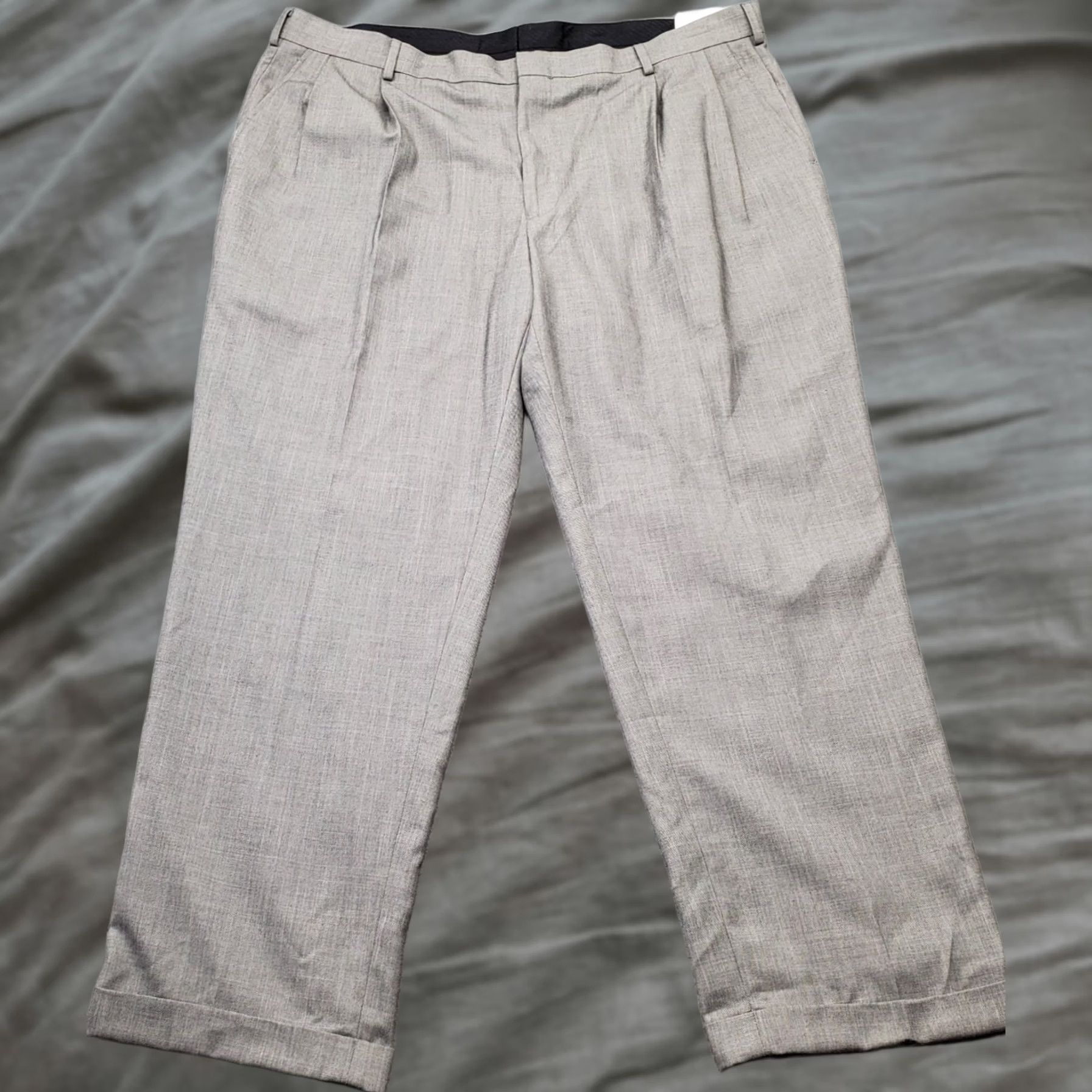Dockers Dockers Mens Dress Pant Gray 42x30 Pleated Low Waist Regular Fit Straight Cuffed Pants Size US 42 / EU 58 - 1 Thumbnail