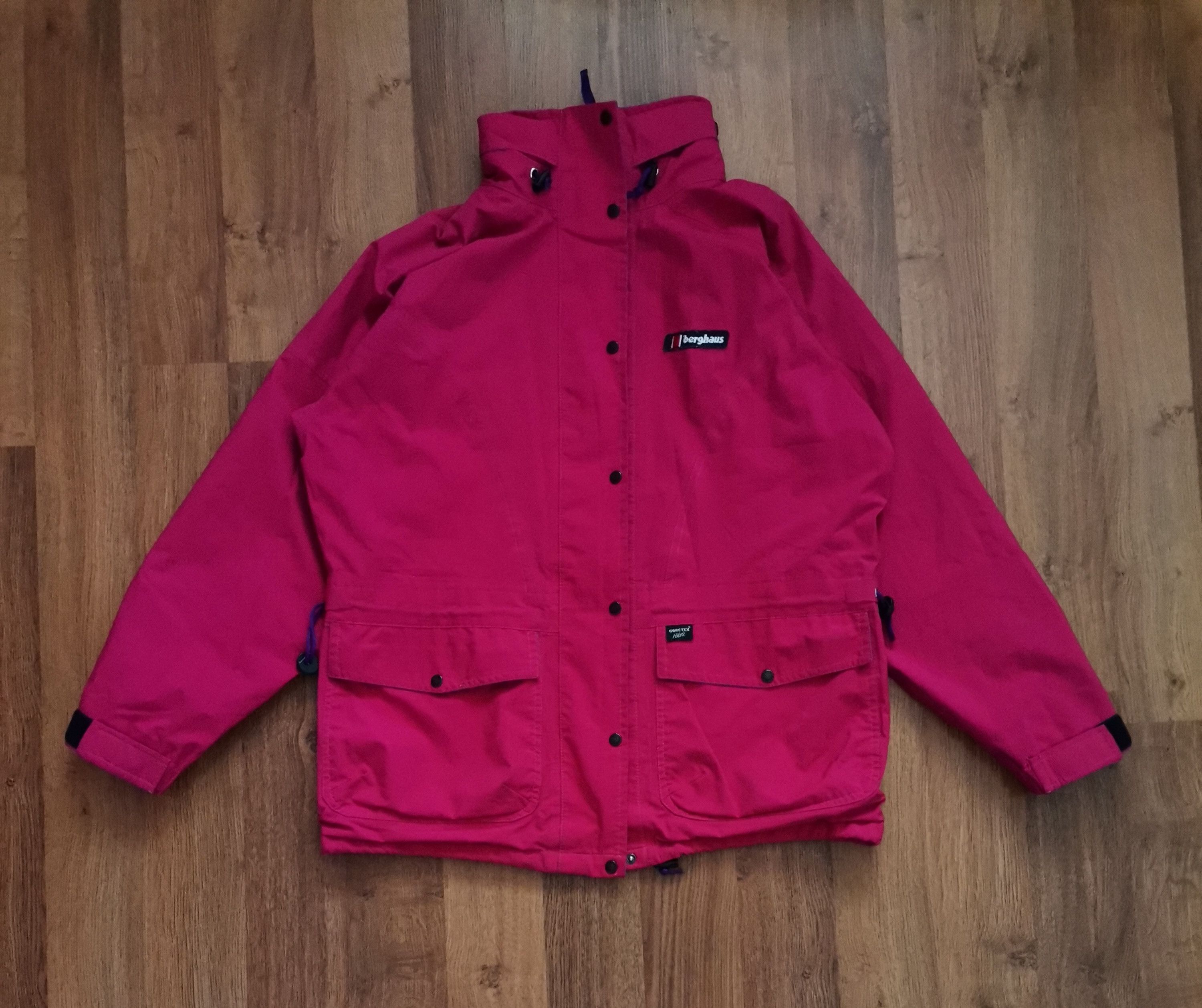 Berghaus Vintage Berghaus Women's Gore-Tex Jacket Size M / US 6-8 / IT 42-44 - 1 Thumbnail