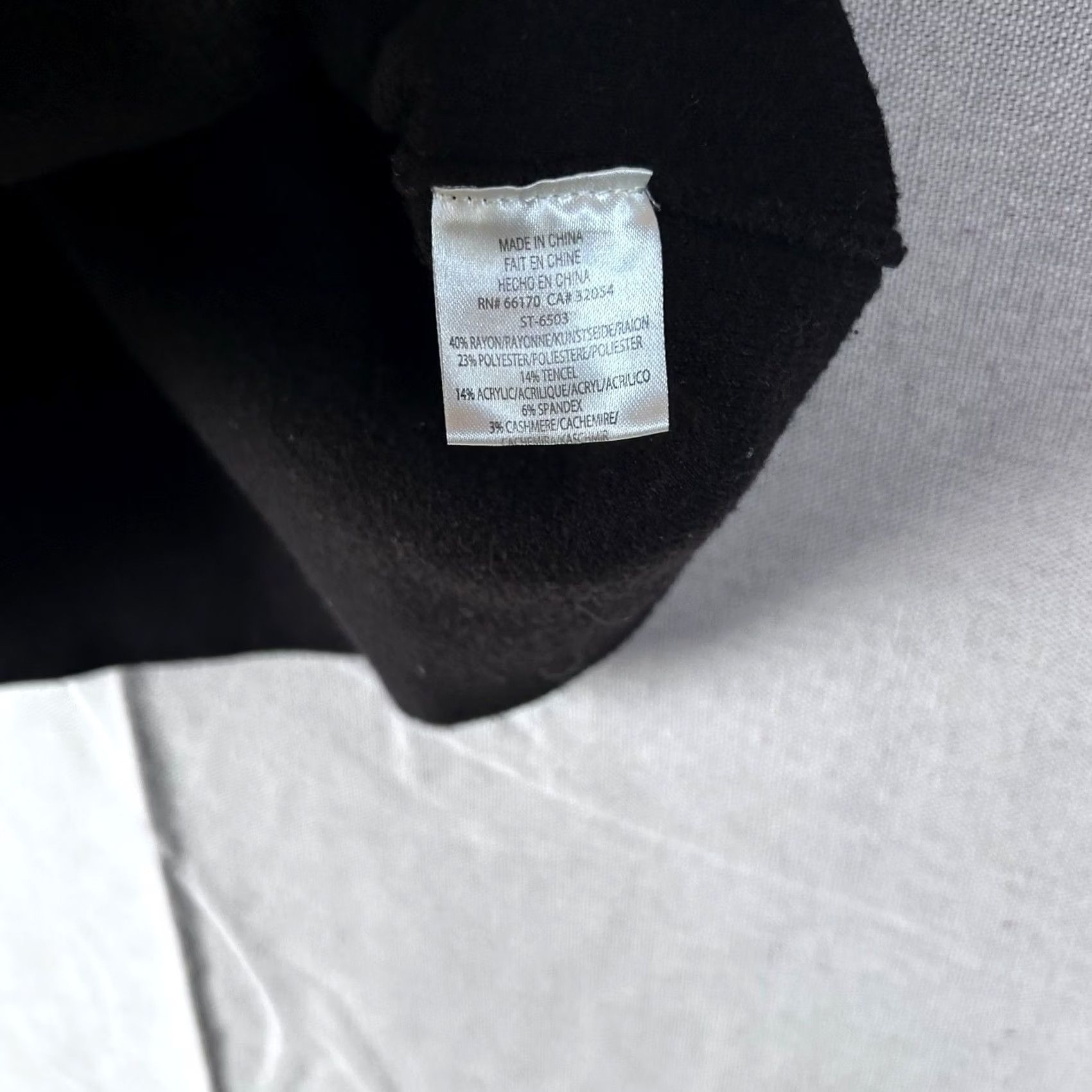 Anthropologie VINTAGE Anthropologie Moth Black Mock Neck Short Sleeve Cashmere Blend Sweater Small Size S / US 4 / IT 40 - 3 Thumbnail