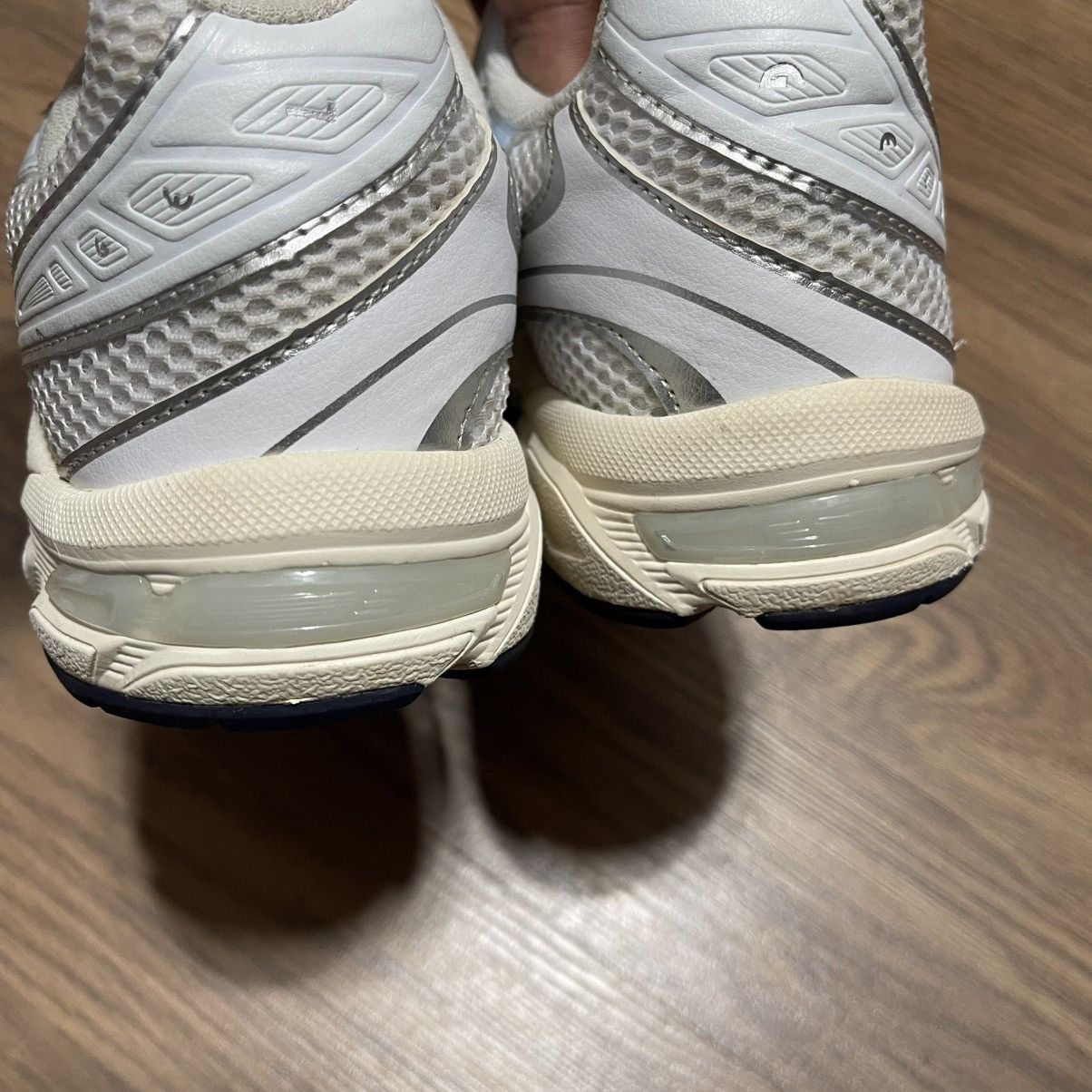 Asics ASICS WMNS Gel 1130 'White Soft Sky' - 1202A502 Size 9 Size US 9 / IT 39 - 6 Thumbnail