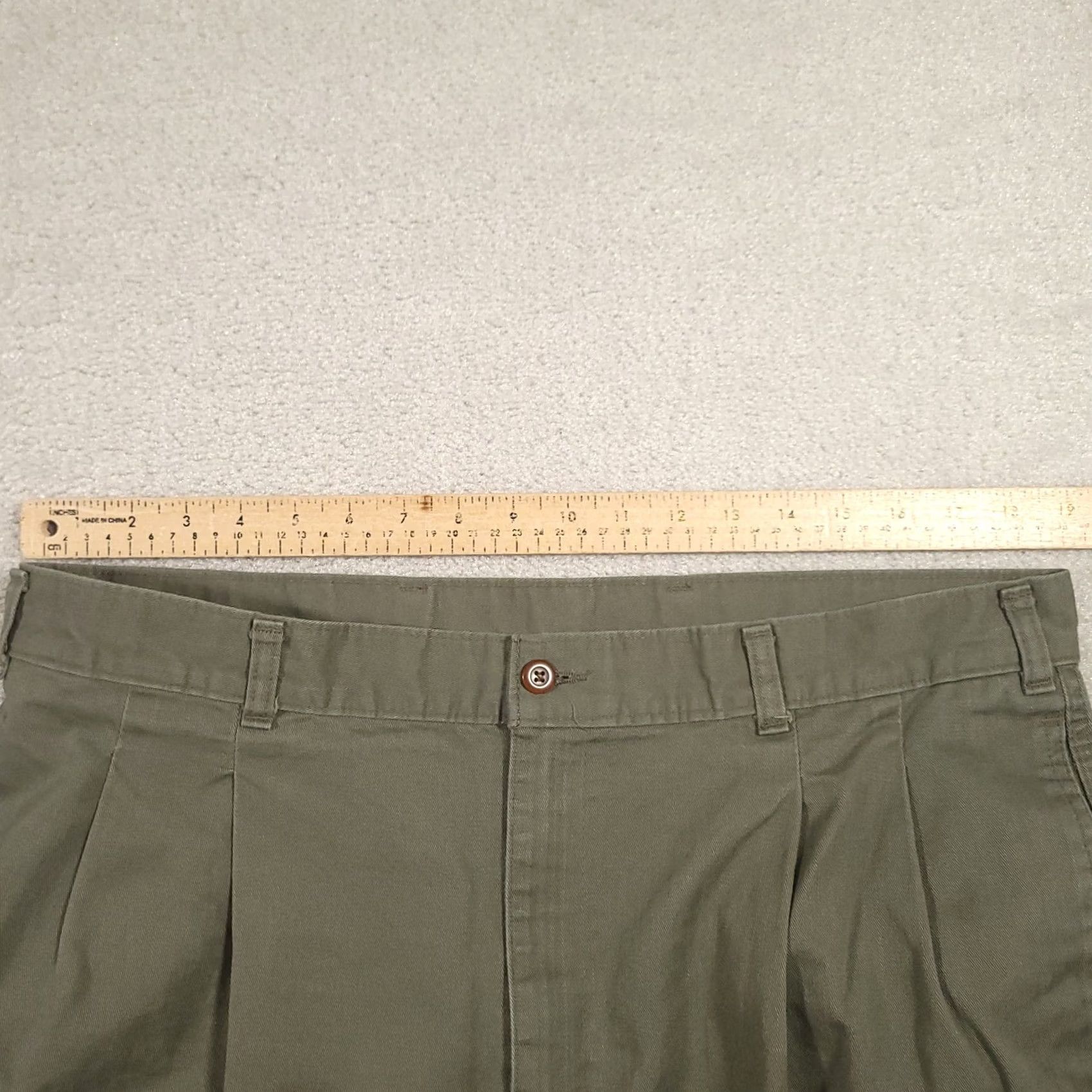 Dockers VINTAGE Dockers Pants Mens 38x29 Olive Green Pleated Baggy Chinos By Levis 90s Size US 38 / EU 54 - 3 Thumbnail