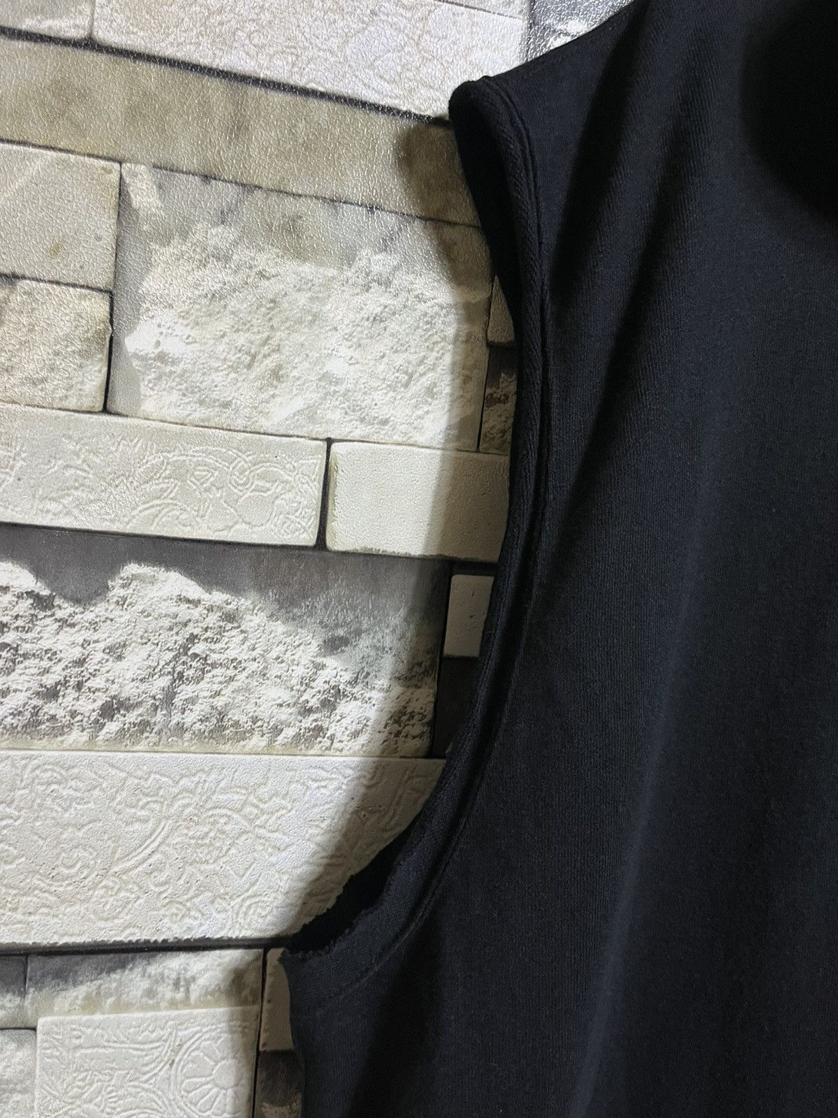 Nude: Masahiko Maruyama NUDE: MASAHIKO MARUYAMA DRAWSTRING SLEEVELESS HOODIE Size US M / EU 48-50 / 2 - 5 Thumbnail