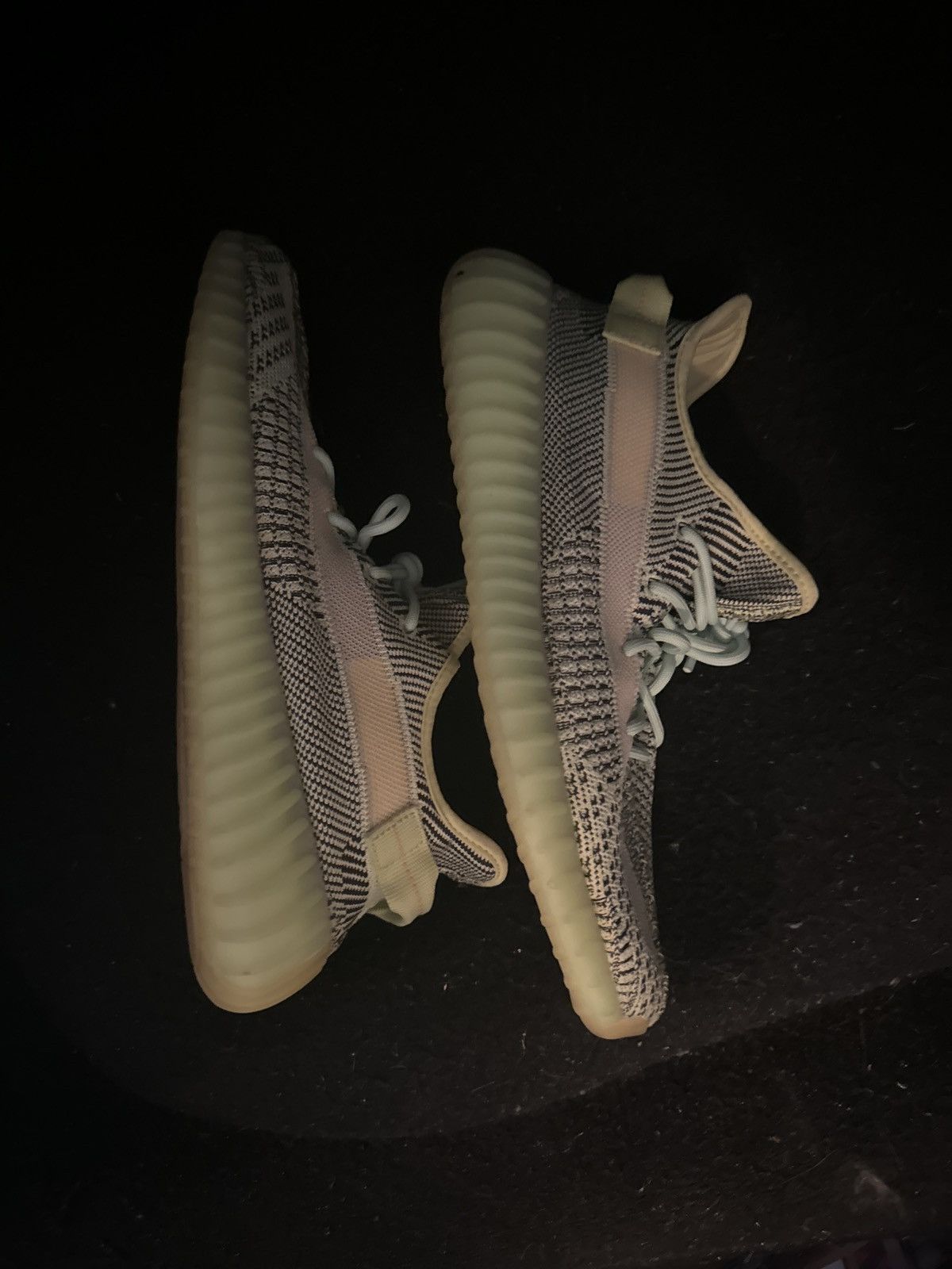 Yeezy Adidas Yeezy 350 yeezyreel v2 nonreflective Size US 12 / EU 45 - 4 Thumbnail