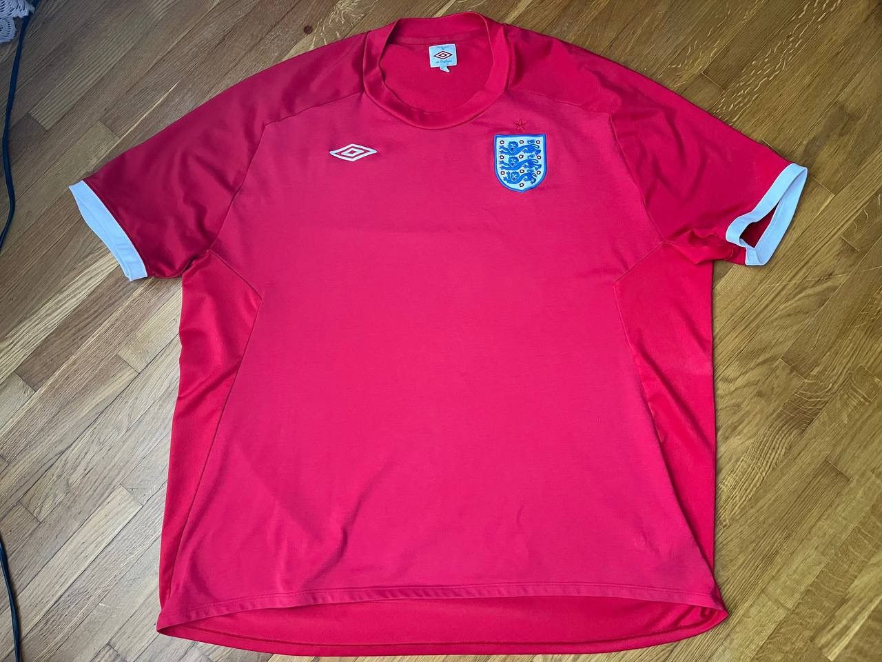 Umbro Umbro England away soccer jersey tee Size US XXL / EU 58 / 5 - 1 Thumbnail