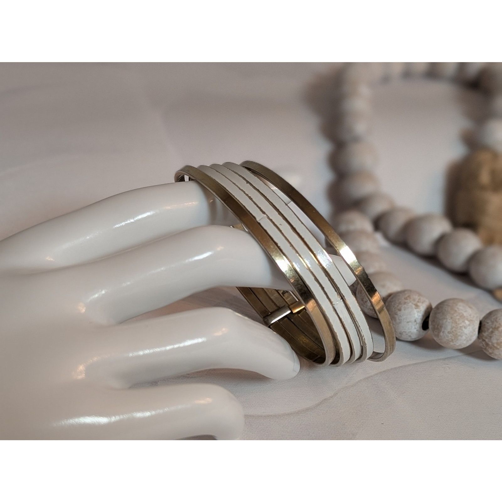 Vintage VTG 1980s Classic Gold-Tone & White Enamel 5-Bangle Bracelet Size ONE SIZE - 2 Thumbnail