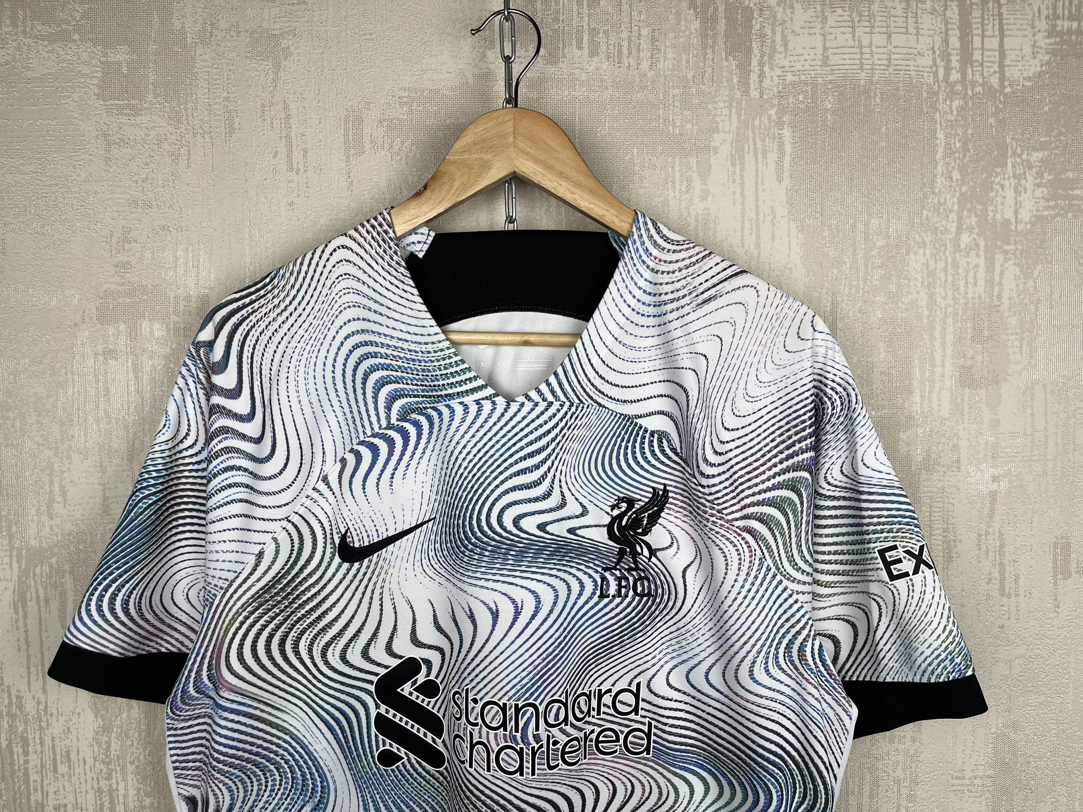Nike Nike Liverpool 2022/2023 Away Football Shirt Soccer Jersey Size US L / EU 52-54 / 3 - 1 Thumbnail