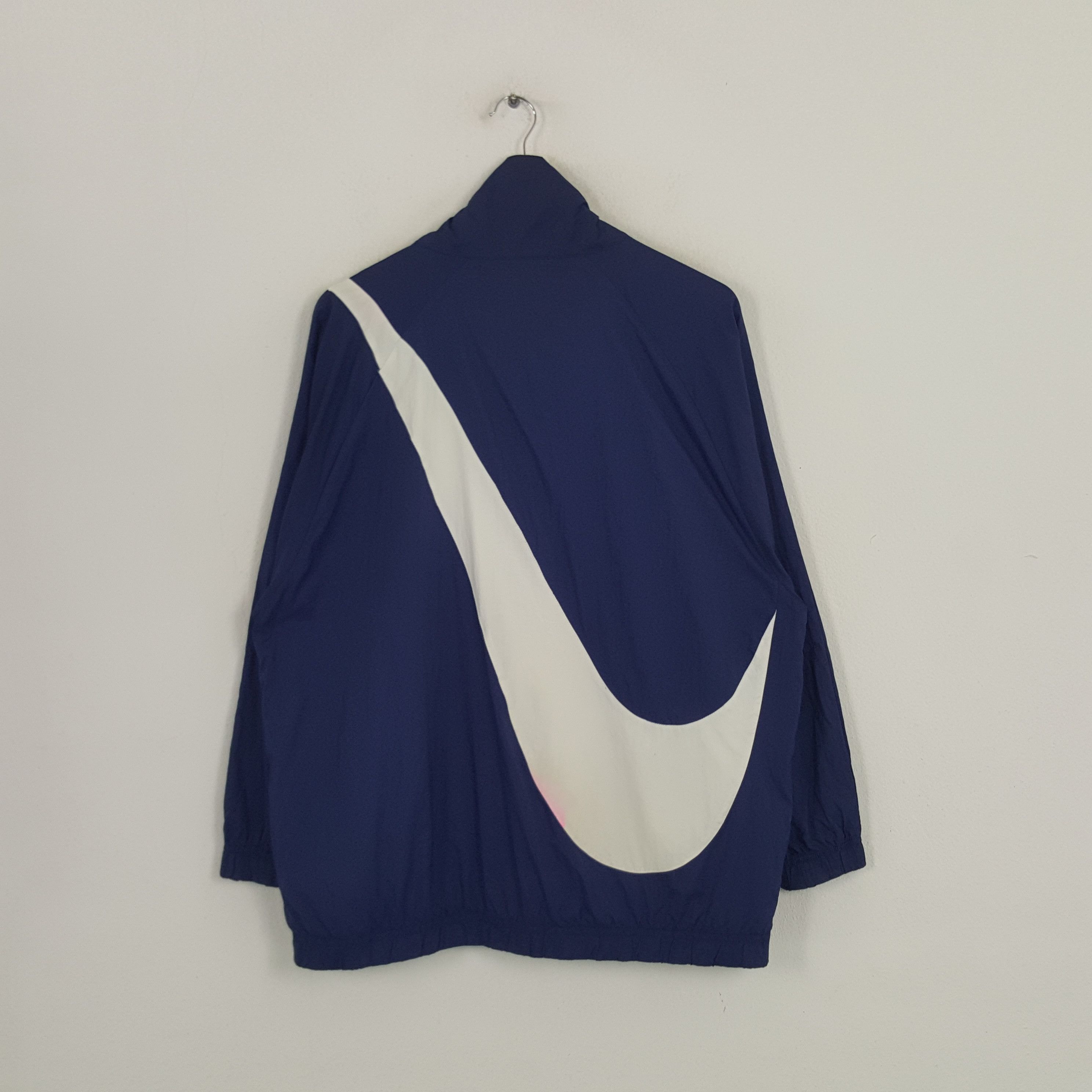 Nike × Vintage Vintage Nike American Sports Style Big Swoosh Jacket Size US XL / EU 56 / 4 - 3 Thumbnail