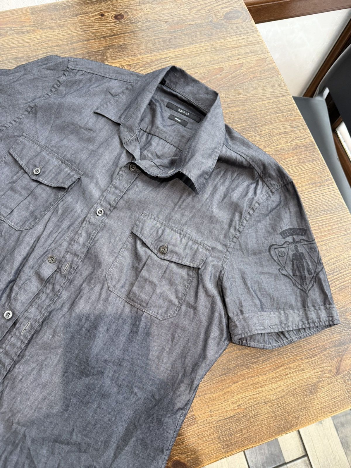 Gucci Gucci Logo short sleeve shirt S-M Size US M / EU 48-50 / 2 - 5 Thumbnail