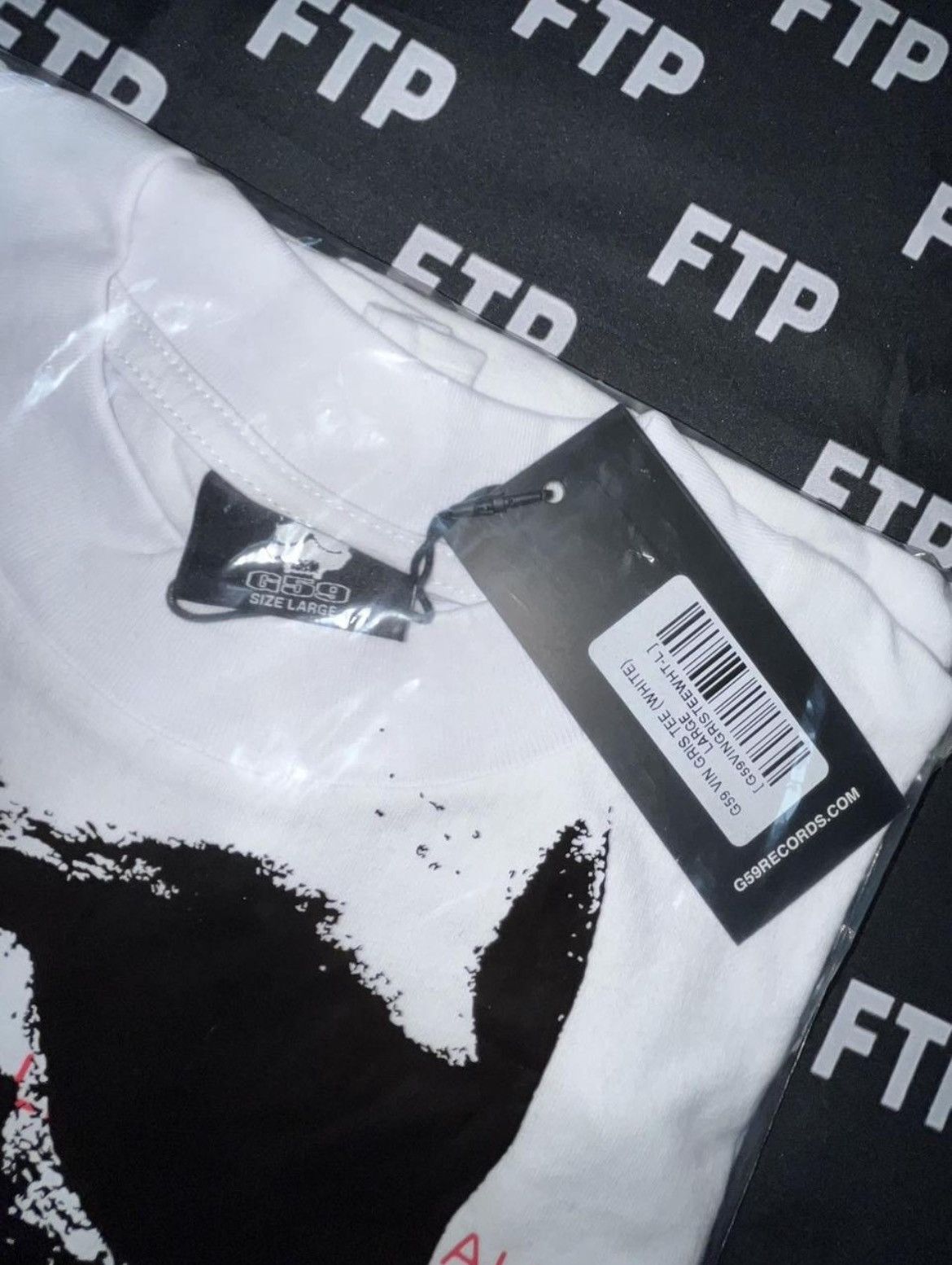 G59 Records G59 VIN GRIS TEE (WHITE) Size US L / EU 52-54 / 3 - 2 Thumbnail
