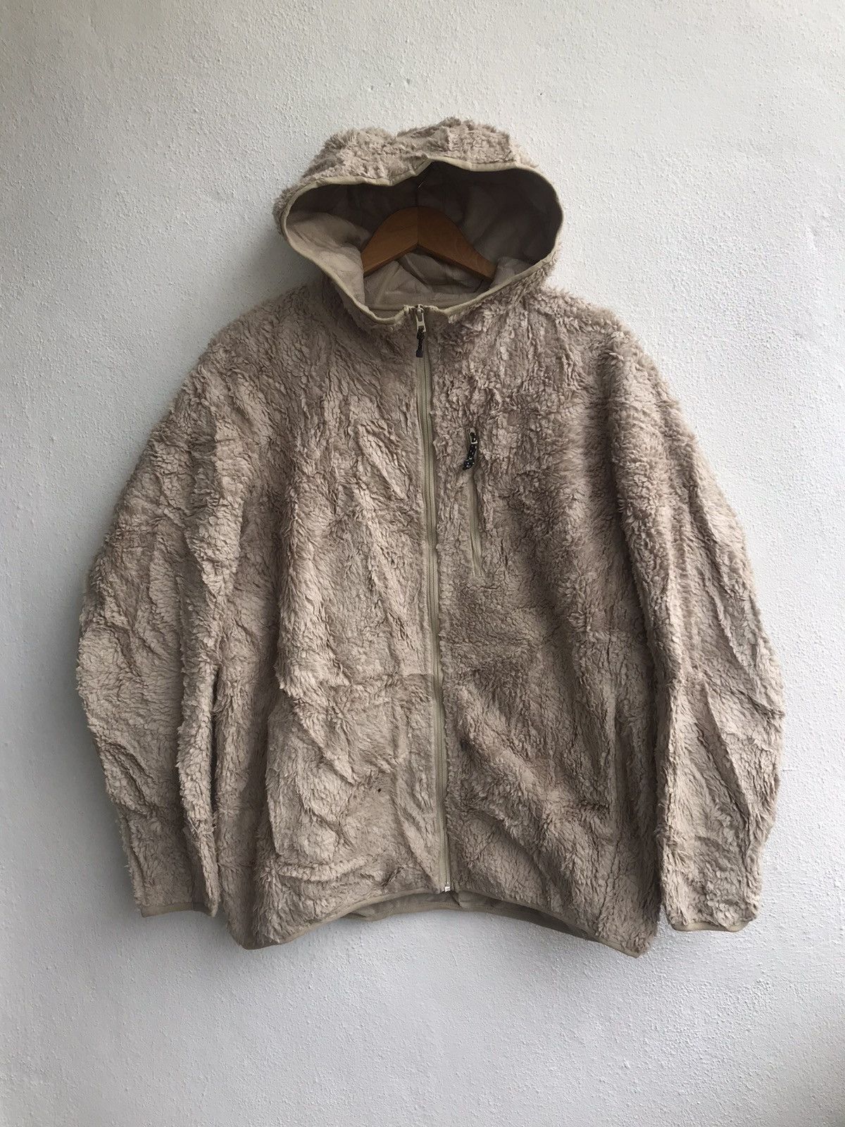 image of Uniqlo Hooded Winter Jacket in Kaki, Men's (Size XL)