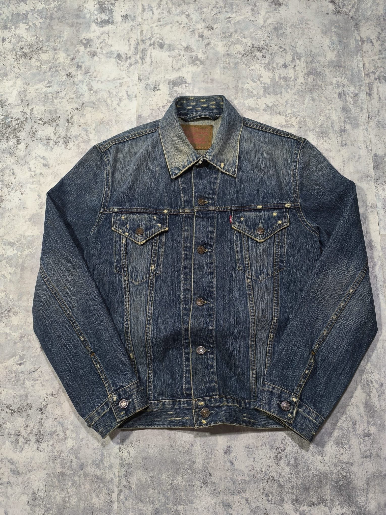 Levi's Vintage Clothing vintage distressed levis denim trucker jacket Size US L / EU 52-54 / 3 - 2 Thumbnail