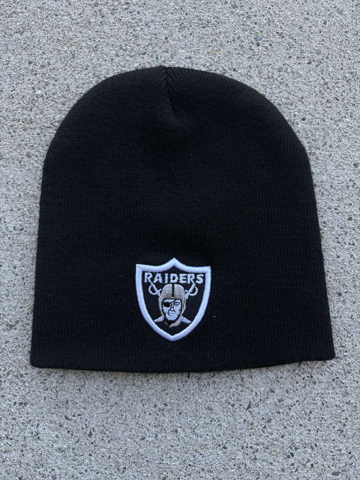 NFL Vintage 1990s NFL L.A. Raiders Logo Embroidered Snow Beanie Size ONE SIZE - 1 Thumbnail