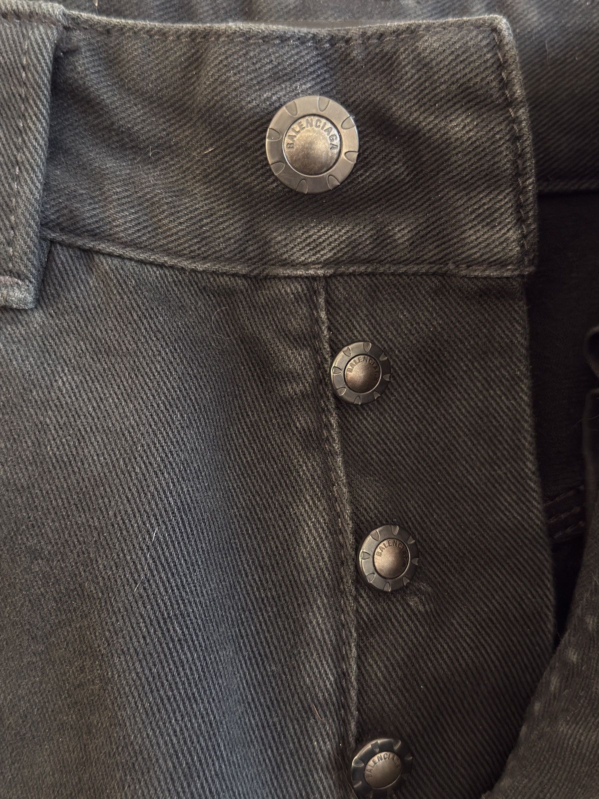 Balenciaga Balenciaga 25FW Distressed Double Knee Carpenter pants Size US 32 / EU 48 - 4 Thumbnail