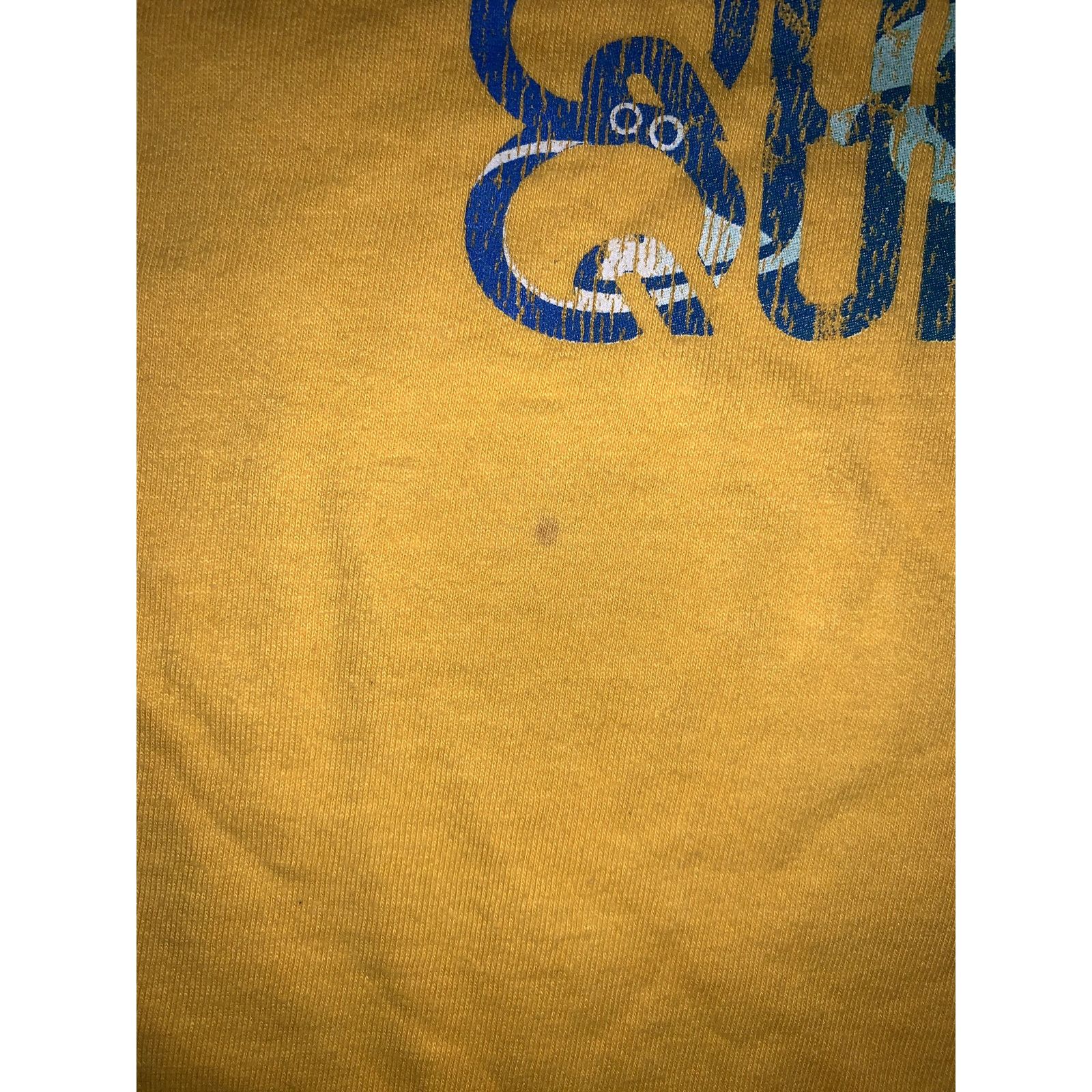 Quicksilver Vintage Quiksilver Graphic T Shirt XL Yellow Surf Skate Size US XL / EU 56 / 4 - 3 Thumbnail