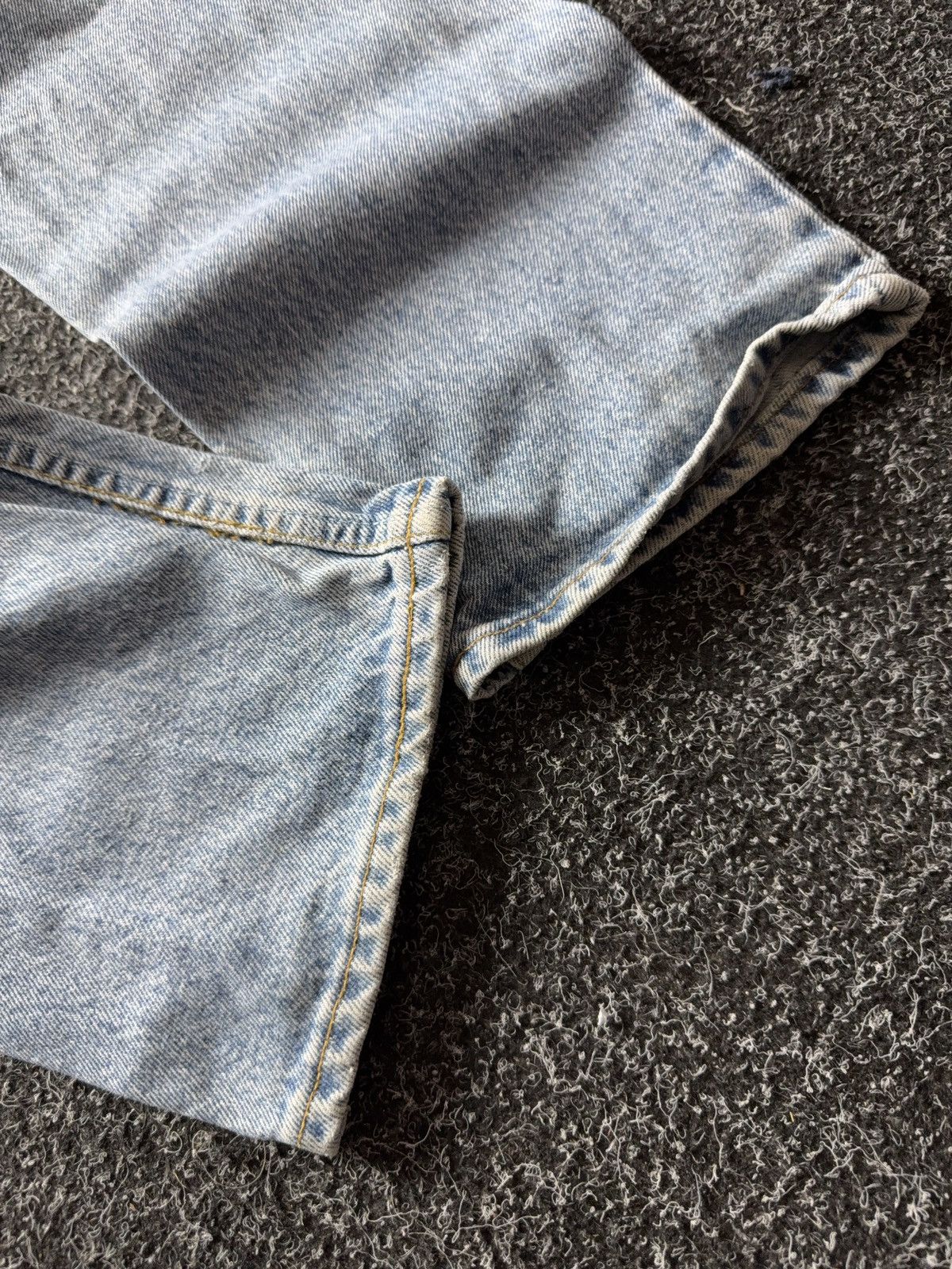 Levi's Vintage Clothing 90s Levi’s 615 Distressed Light Wash Straight Leg Jeans Size US 30 / EU 46 - 16 Thumbnail