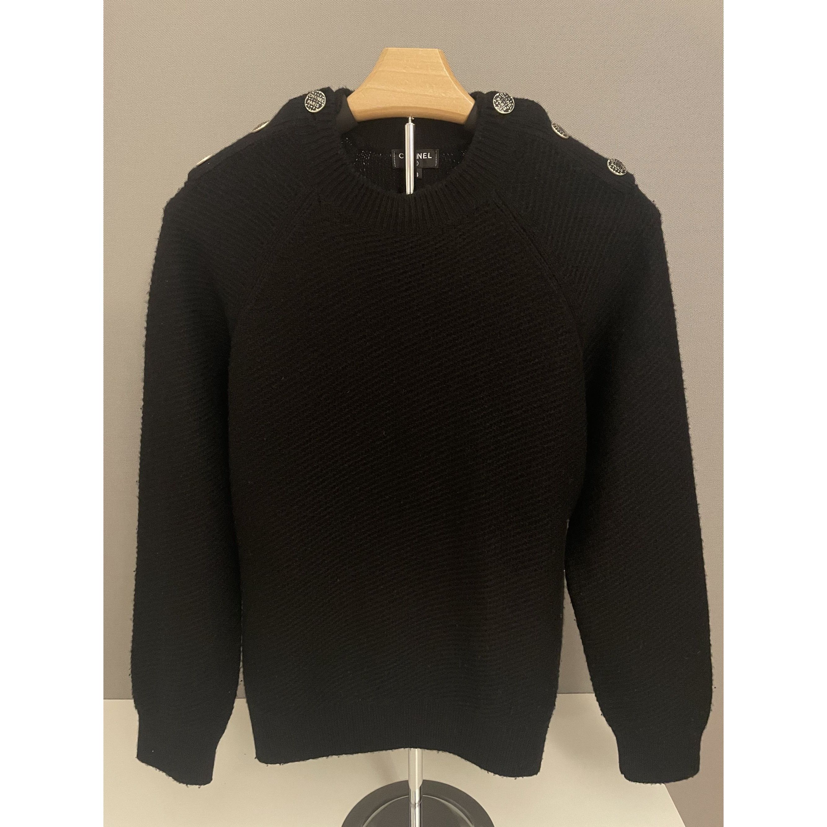 Chanel Chanel Womens Black Wool Knit Sweater With Silver Button Sho Size XS / US 0-2 / IT 36-38 - 1 Thumbnail