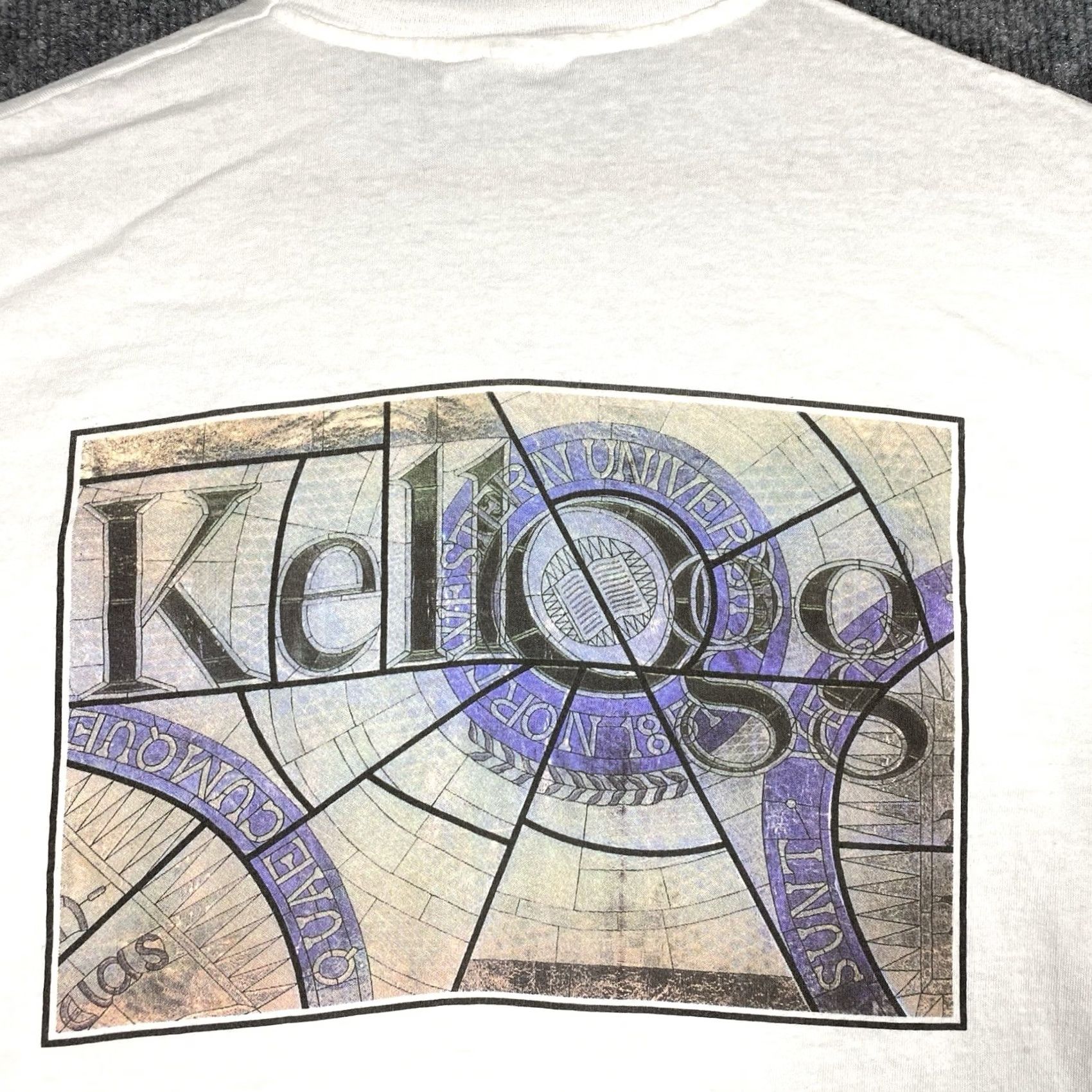 Vintage VINTAGE Kellogg Northwestern School of Management T Shirt Mens XL 90s Business Size US XL / EU 56 / 4 - 2 Thumbnail