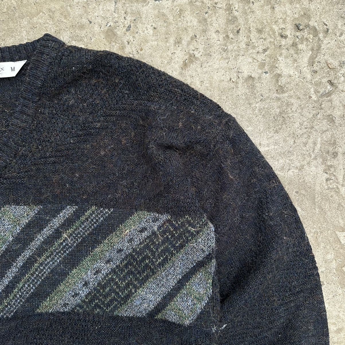 Vintage Vintage Knit Sweater V Neck Style USA 00s Wool Size US M / EU 48-50 / 2 - 6 Thumbnail