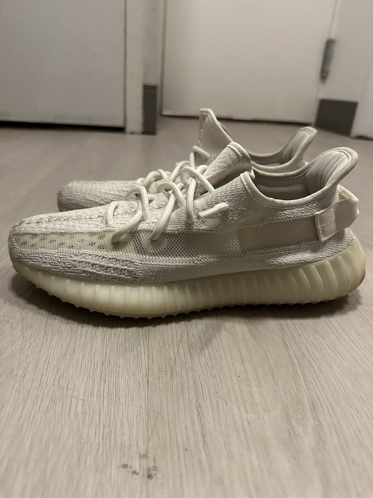 Adidas Yeezy 350 V2 Bone Size US 9.5 / EU 42-43 - 1 Thumbnail