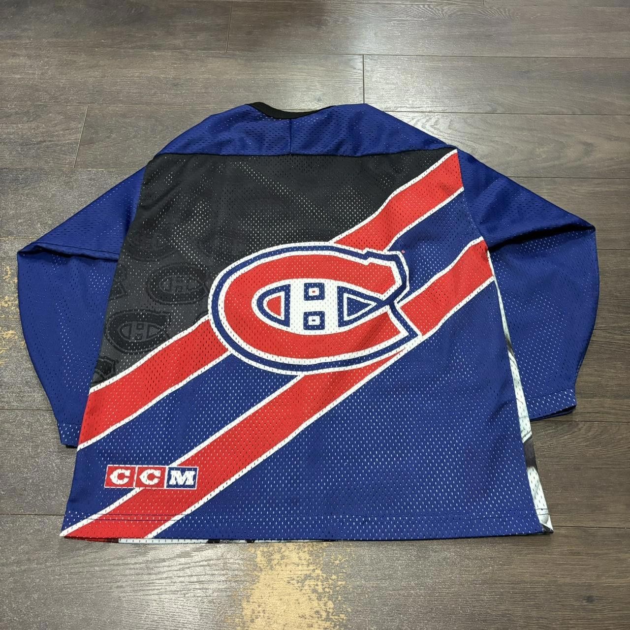 Designer vintage Montreal Canadiens all over print fan jersey 90s S/M Size US M / EU 48-50 / 2 - 4 Thumbnail