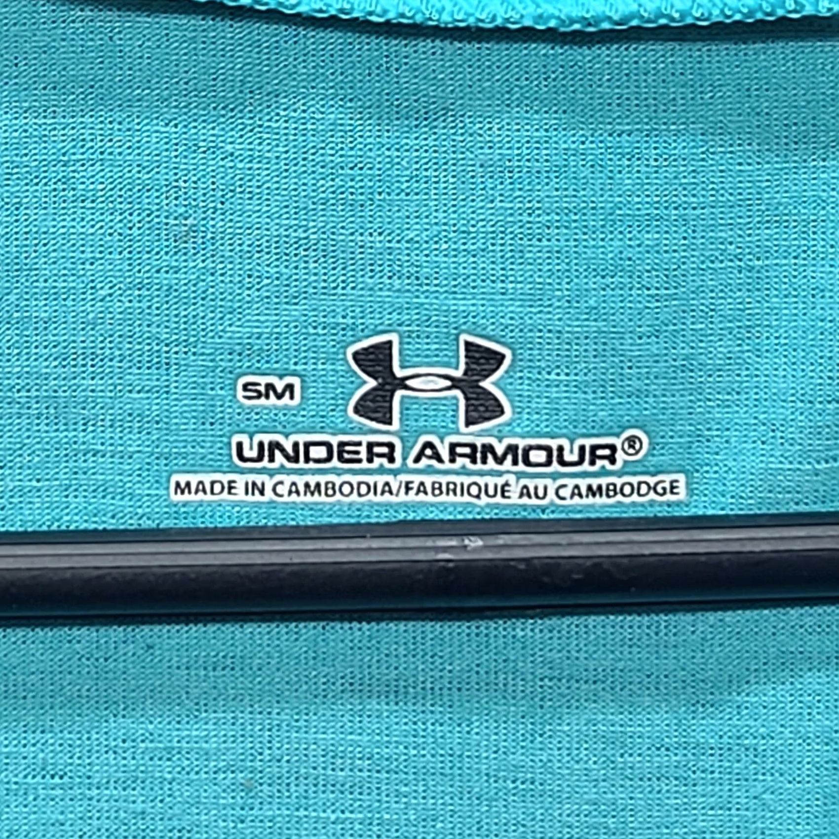 Under Armour Under Armour Shirt Womens S Slim HeatGear V-Neck Short Sleeve Blue 100% Polyester Athletic Pullover Activewear Warmer Months Wom mens? Size S / US 4 / IT 40 - 2 Thumbnail
