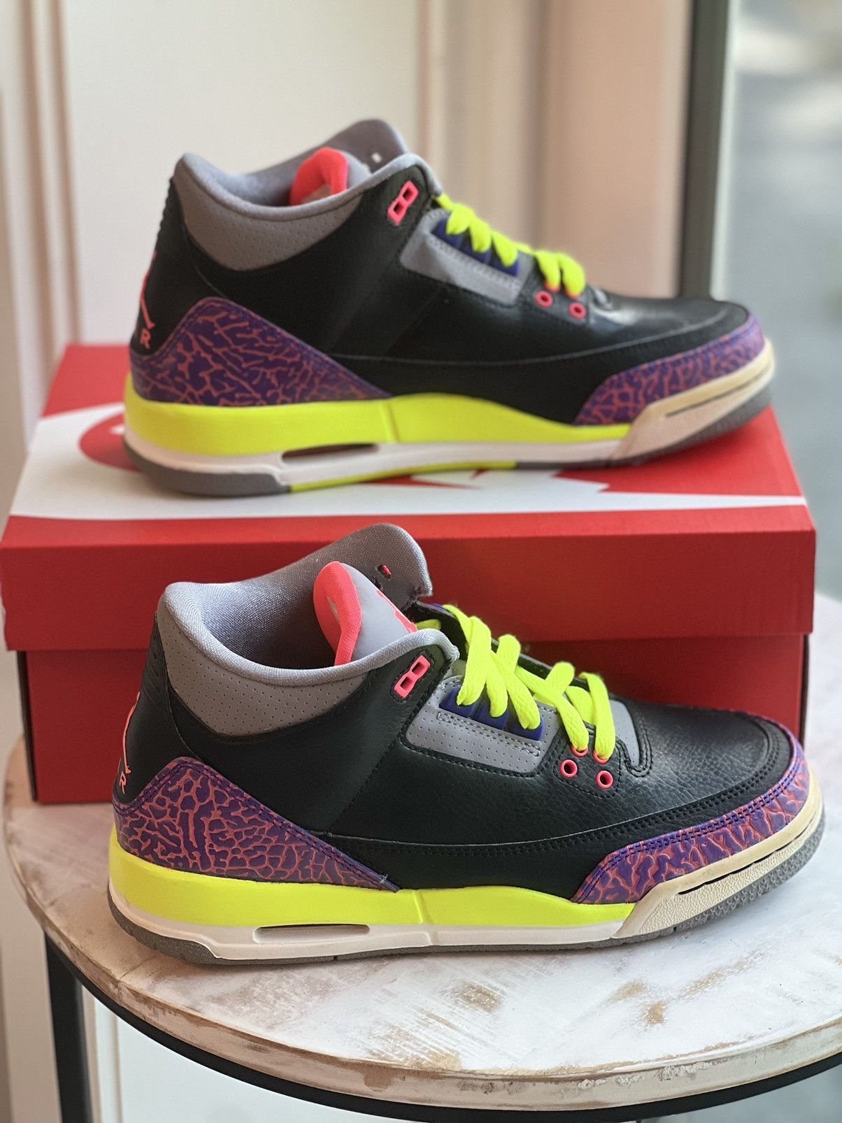 Jordan Brand Nike Nike Air Jordan 3 Retro Joker Black Atomic Red Volt size 6y Grailed