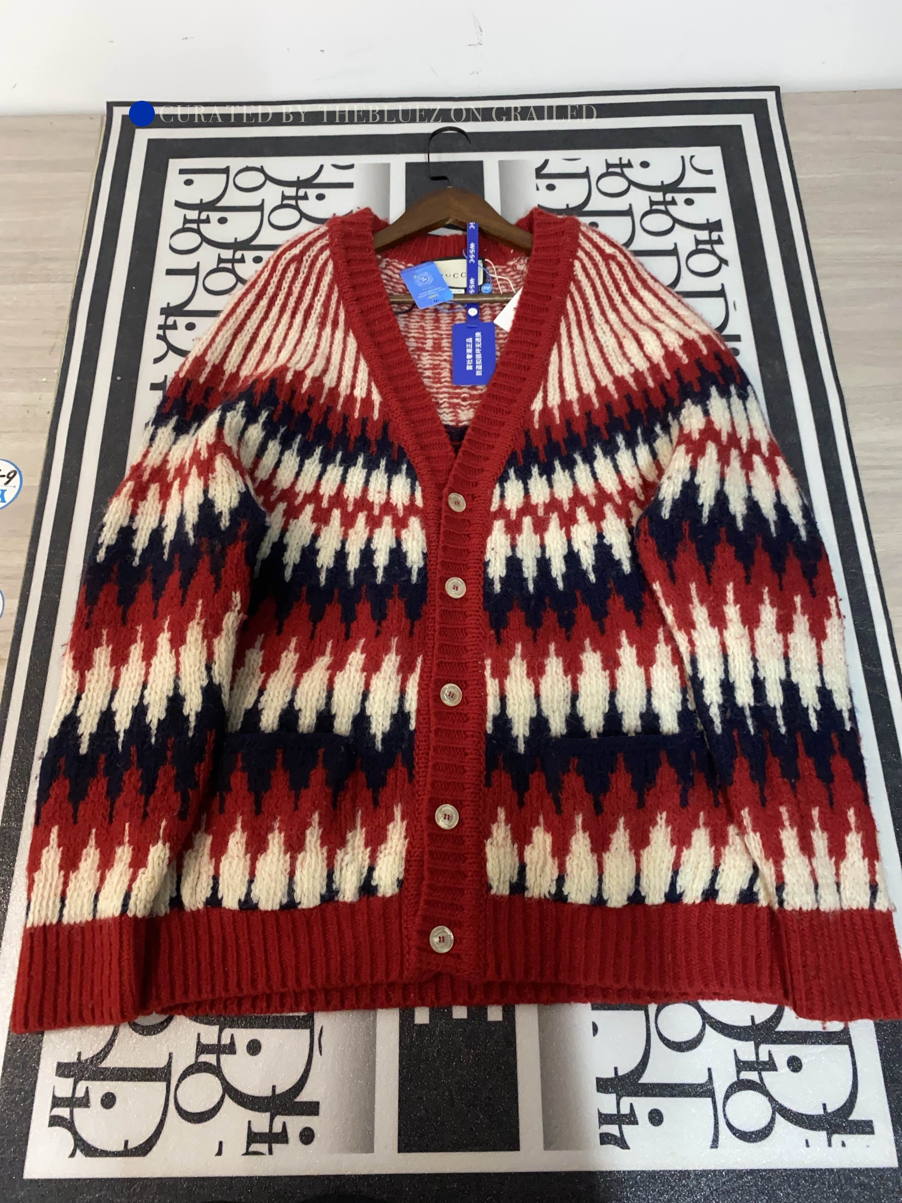 Gucci Red Jacquard Wool Cardigan in Size S Size US S / EU 44-46 / 1 - 1 Thumbnail