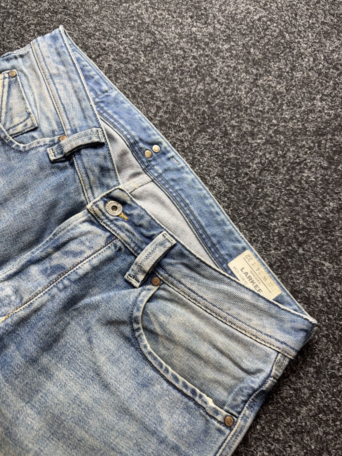 Diesel Luxury 00s Y2K Dirty Diesel Larkee Straight Leg Faded Jeans Size US 34 / EU 50 - 11 Thumbnail