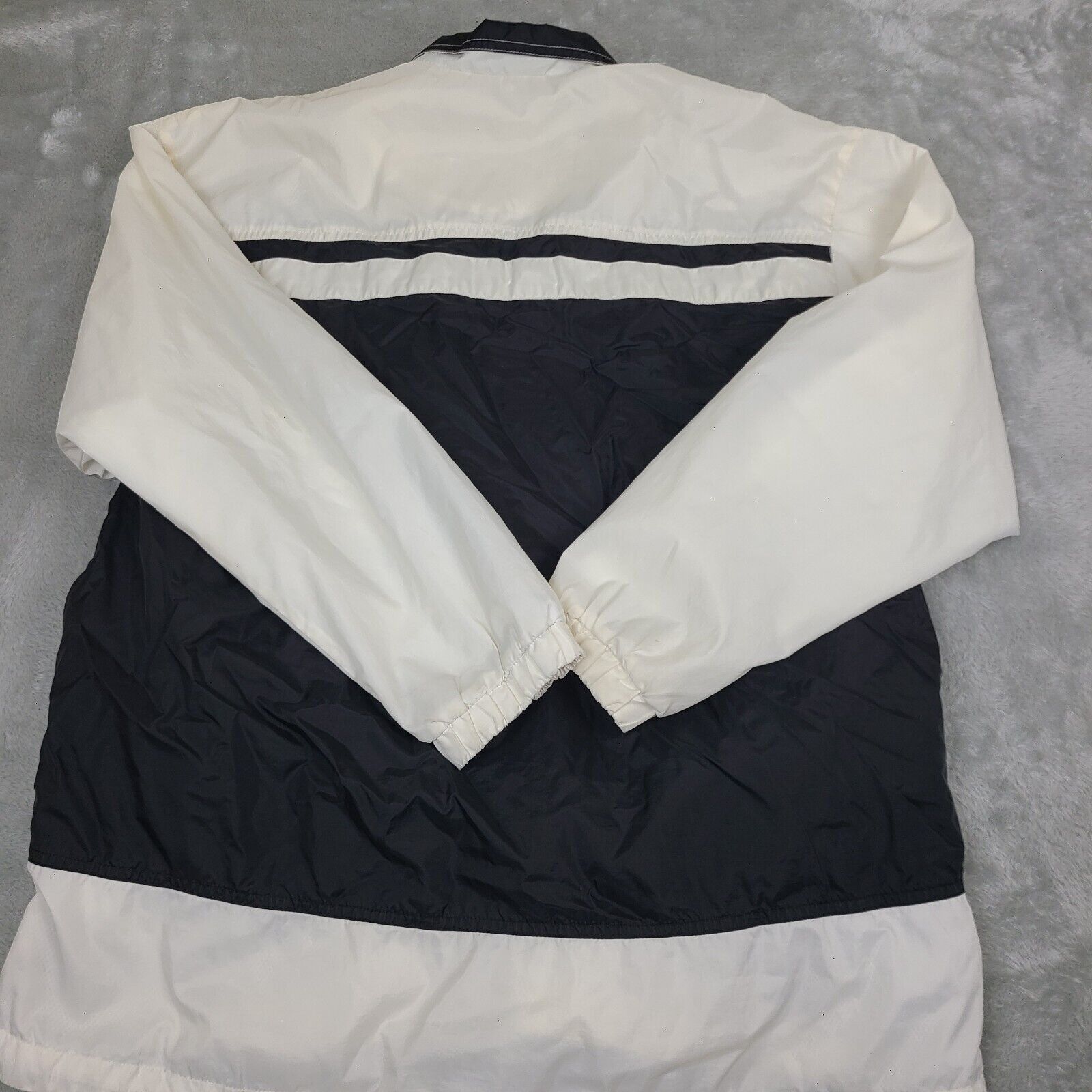 Nike Vtg 90's Nike Nylon Jacket Jogger Windbreaker Mens Large Ten Size US L / EU 52-54 / 3 - 11 Thumbnail