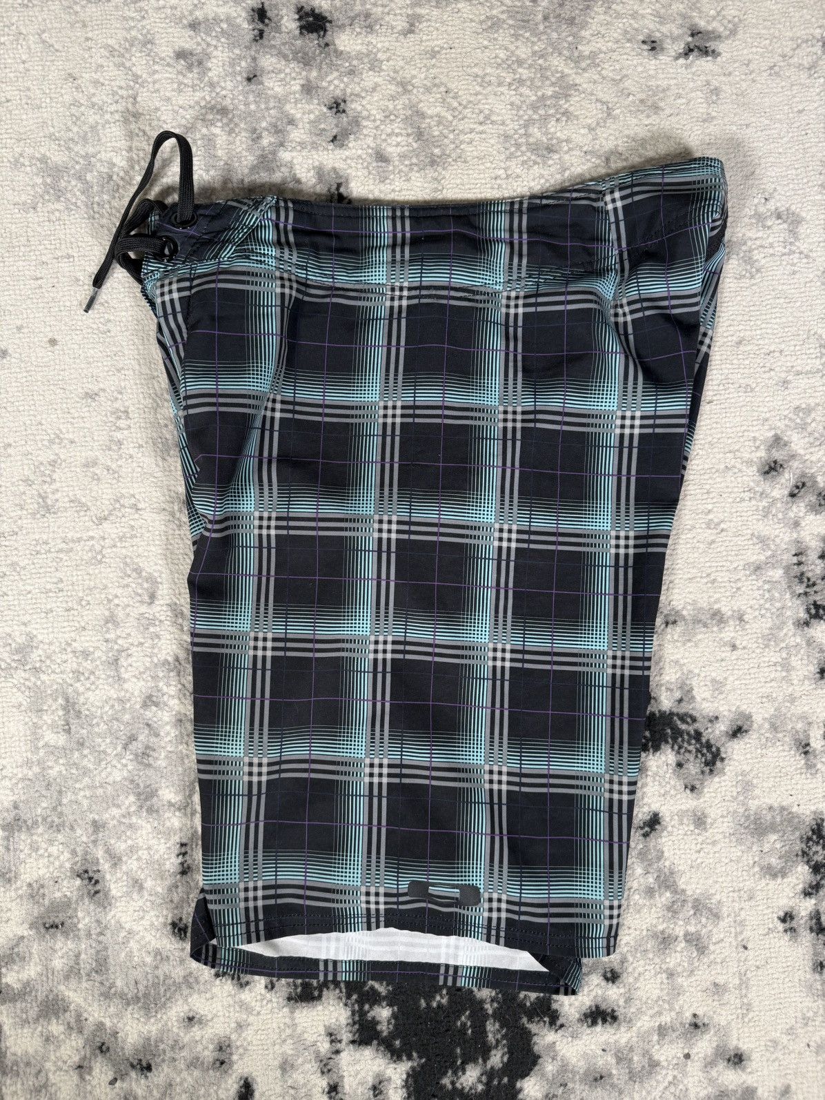 Oakley Y2K Oakley Checkered Blue Purple Checkered Board Shorts Size US 32 / EU 48 - 3 Thumbnail