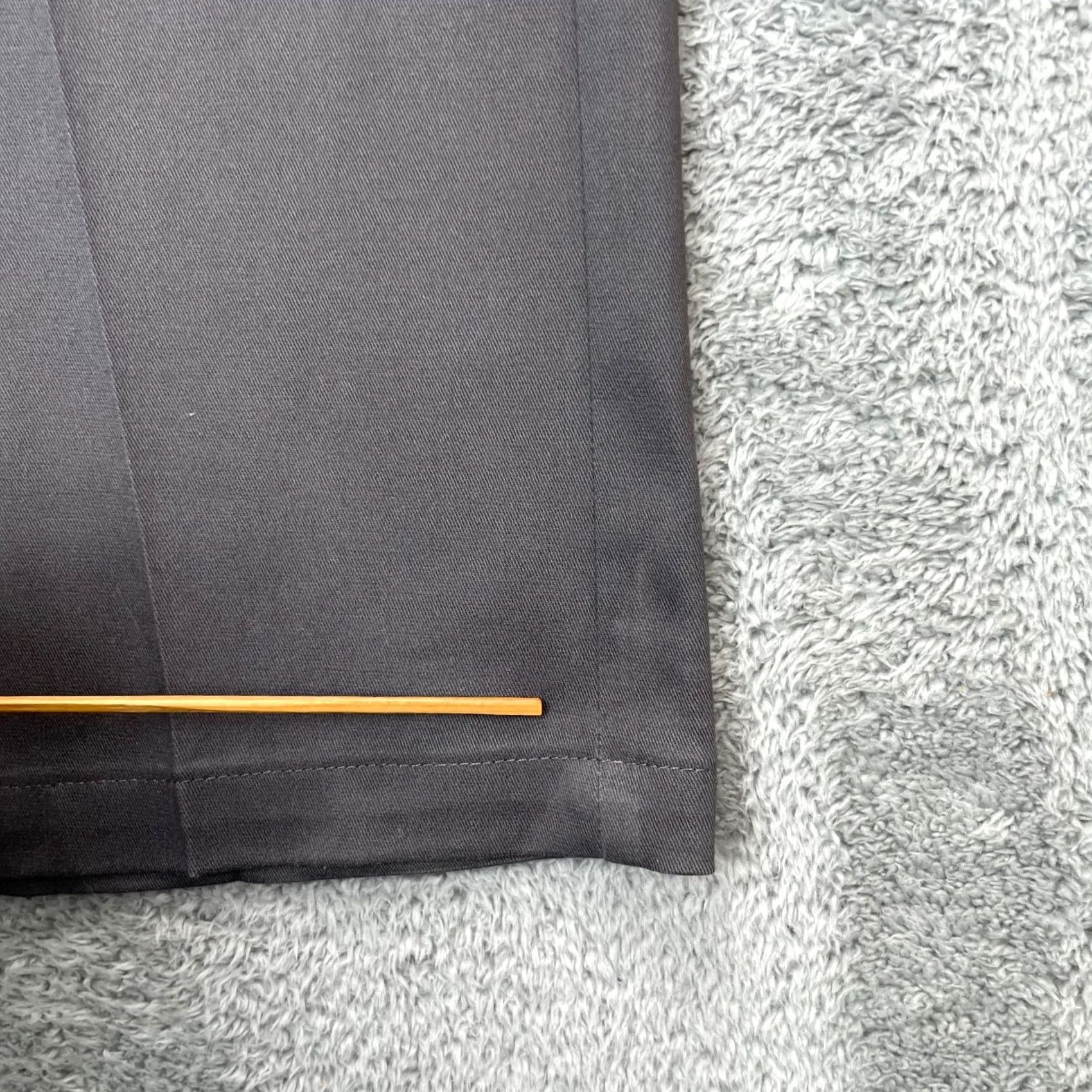 Lee Lee Pants Mens 50x32 Gray Chino Relaxed Fit Wrinkle Resistant Pleated Shirt? (Note: Original is pants, not shirt) Size US 34 / EU 50 - 6 Thumbnail