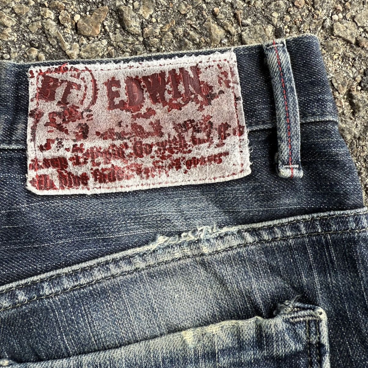 Edwin VINTAGE EDWIN BLUE TRIP FADED RIPPEP JEAN DENIM PANTS Size US 32 / EU 48 - 15 Thumbnail